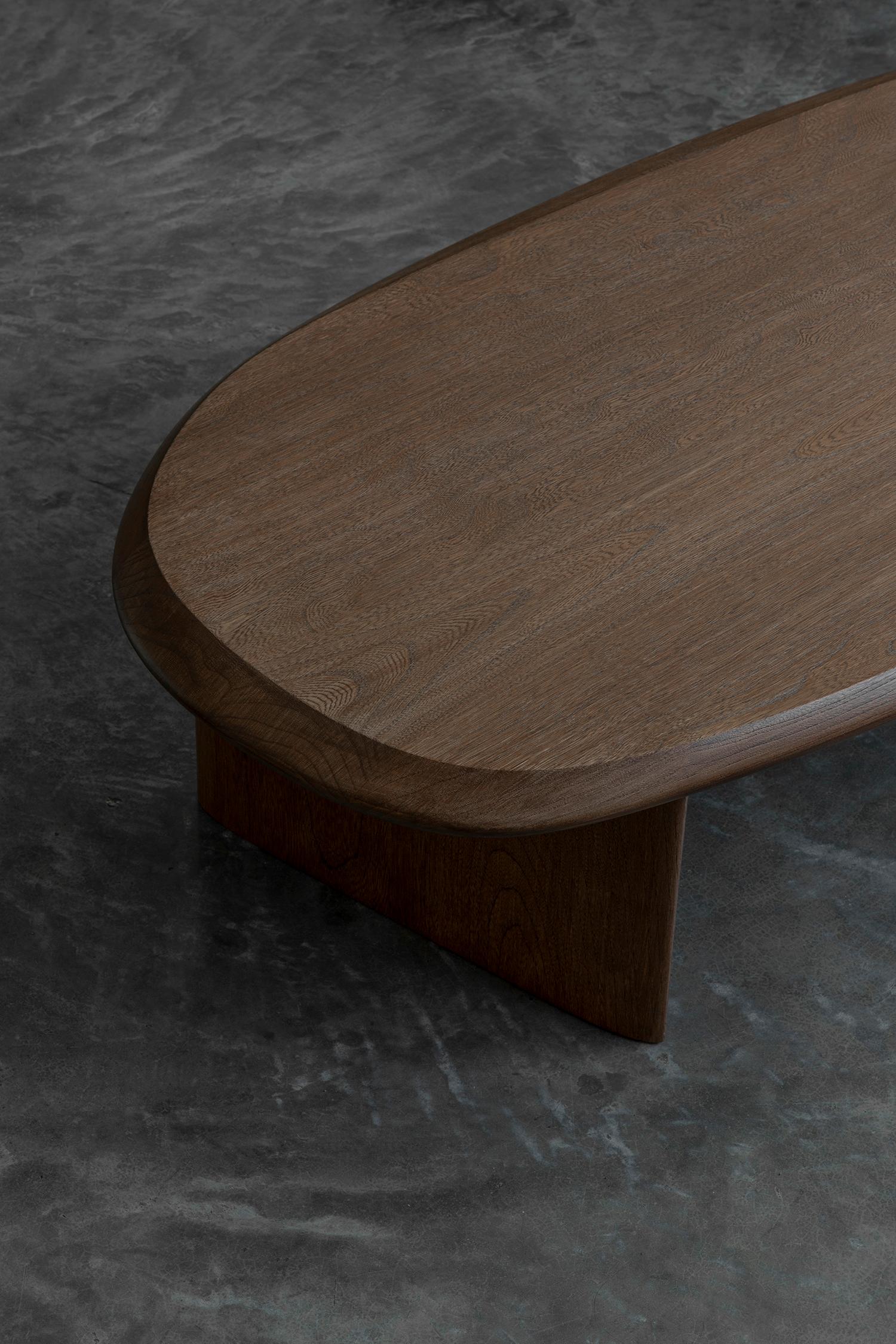 Moderne Table basse rectangulaire Duna en bois de noyer massif Table basse par Joel Escalona en vente