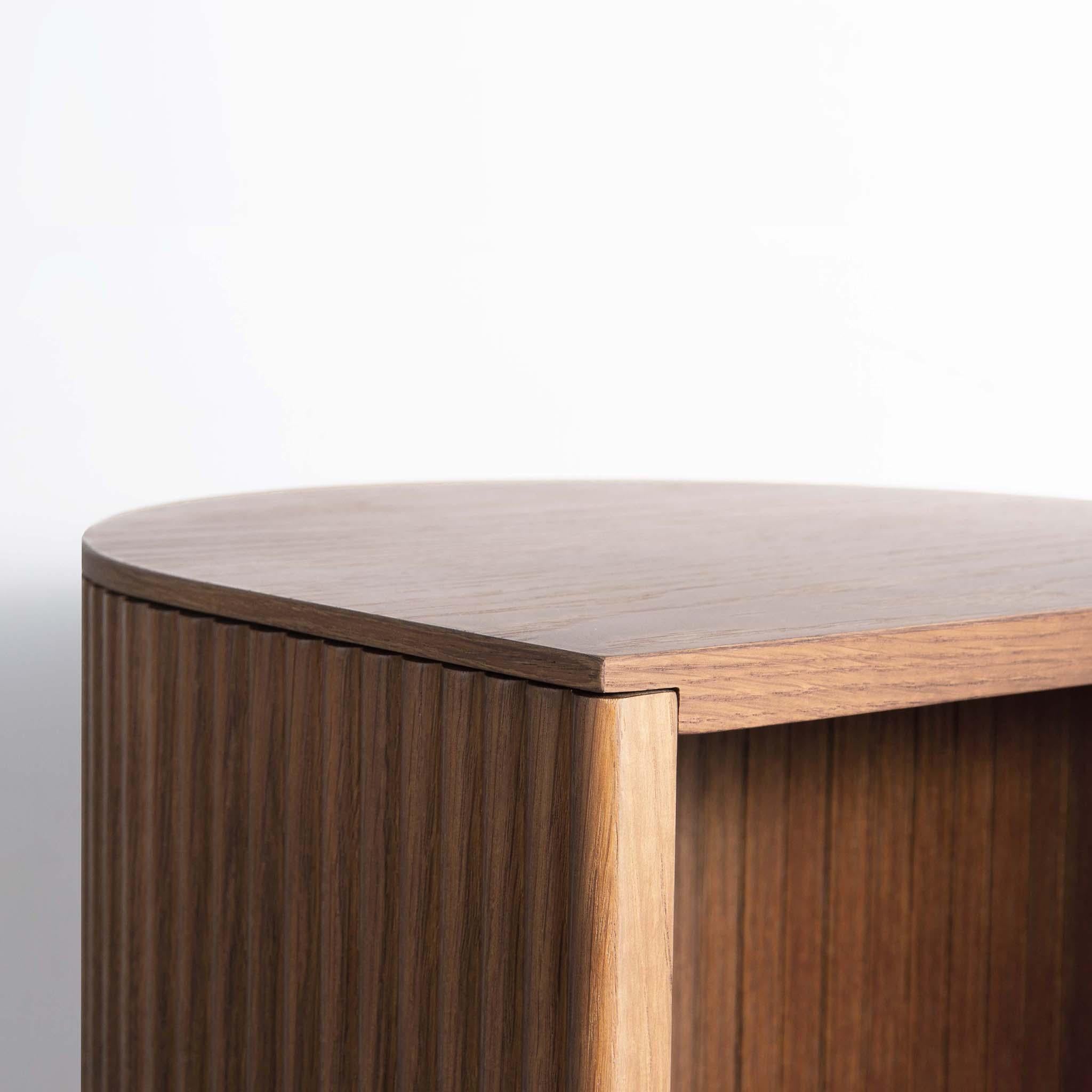 Spanish Duna shifting stool, Dark Wood For Sale