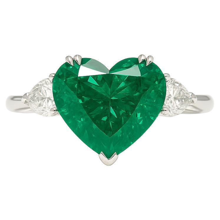 Dunaigre Certified 11.06ct Heart-Shaped Emerald Pear Diamond Platinum Ring en vente