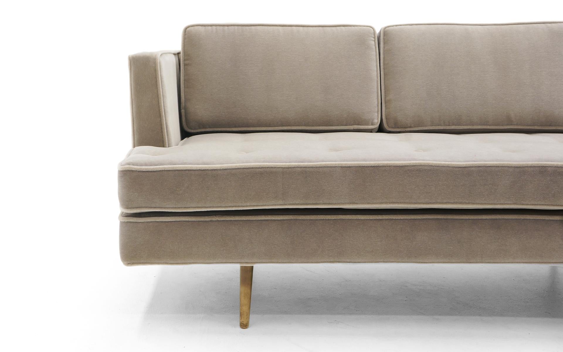 Mid-Century Modern Dunbar Sofa, Brass Legs by Edward Wiormley Real Mohair Fabric, Excellent