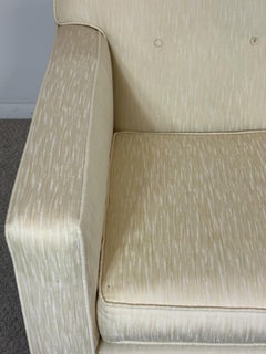 Dunbar Sofa mit Klammerrückenlehne