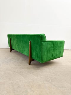 Dunbar Bracket Back Sofa in Emerald Green
