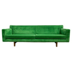 Dunbar Bracket Back Sofa in Emerald Green