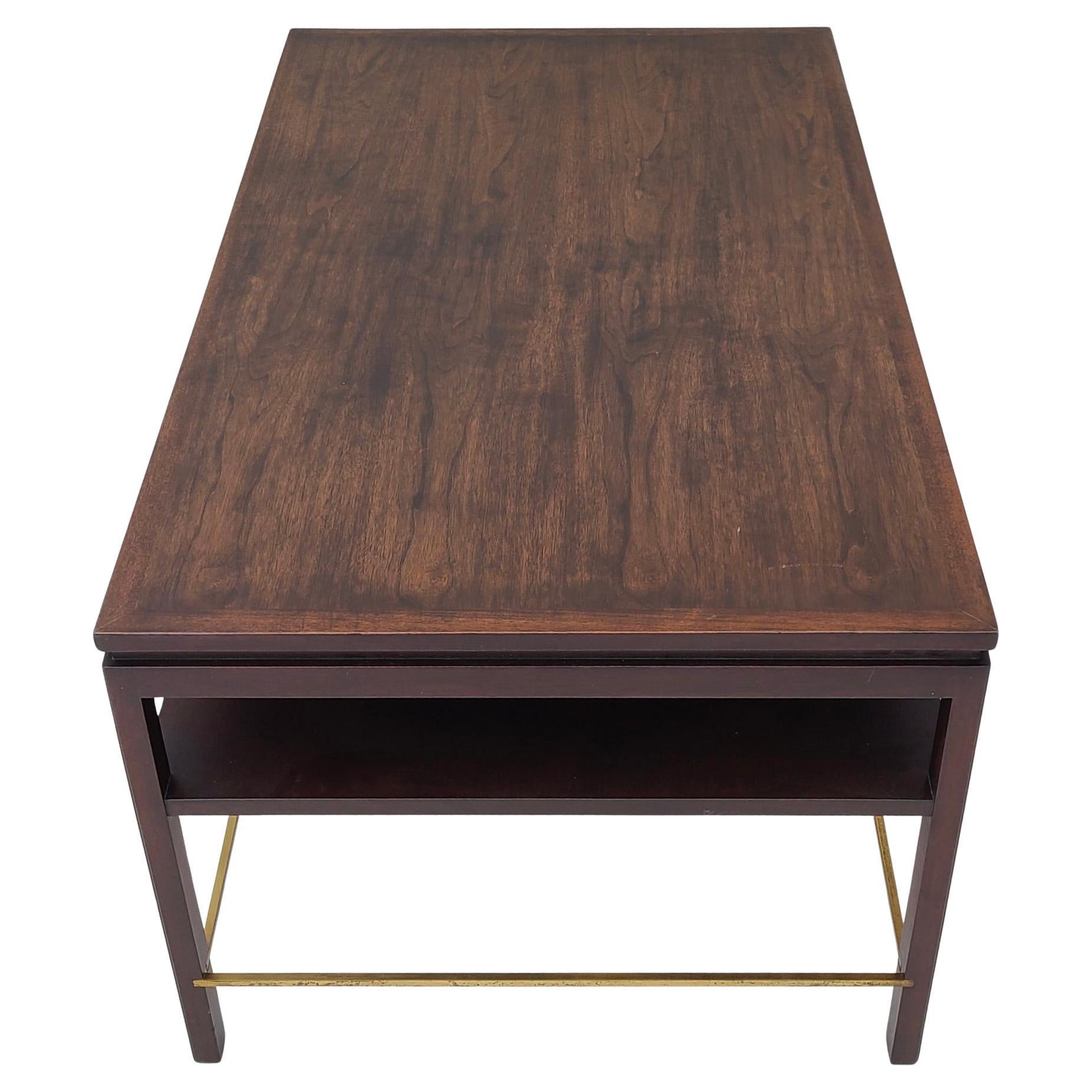 Milieu du XXe siècle Table basse Dunbar par Edward Wormley Laiton Noyer en vente