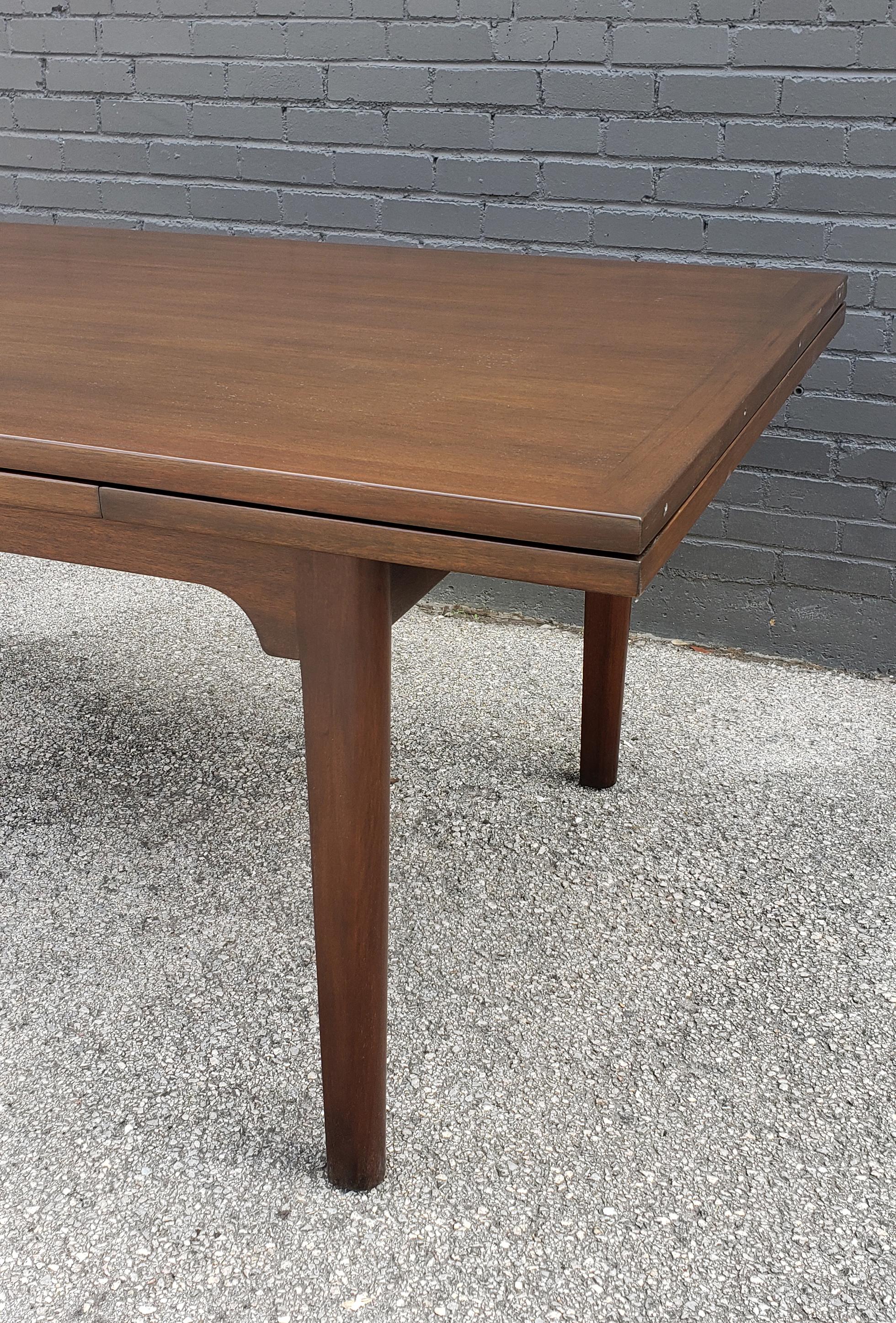 Dunbar Dining Table by Edward Wormley with Retractable Leaves Mahogany, 1950s 3