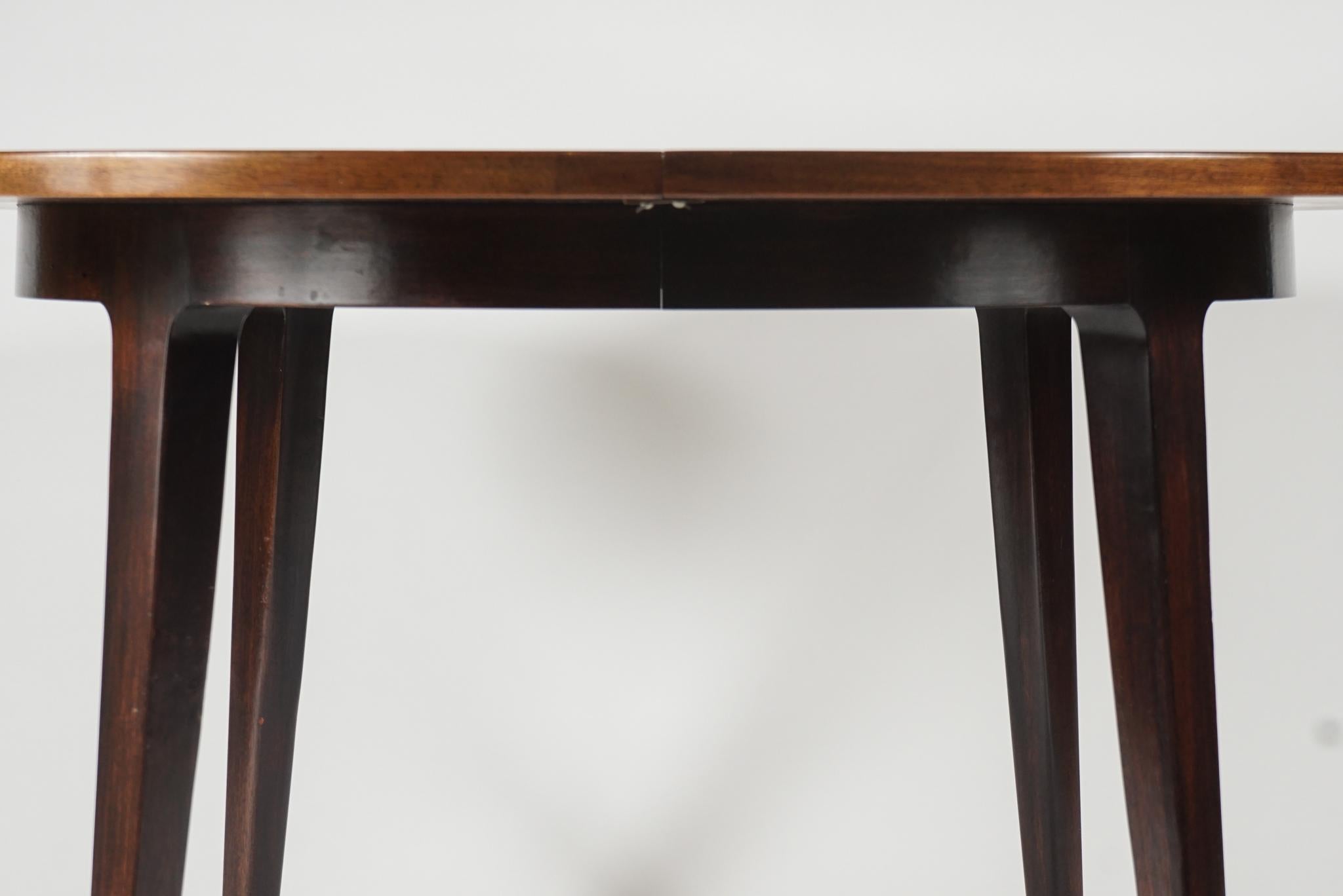 Walnut Dunbar Dining Table with Two Leaf Extensions For Sale