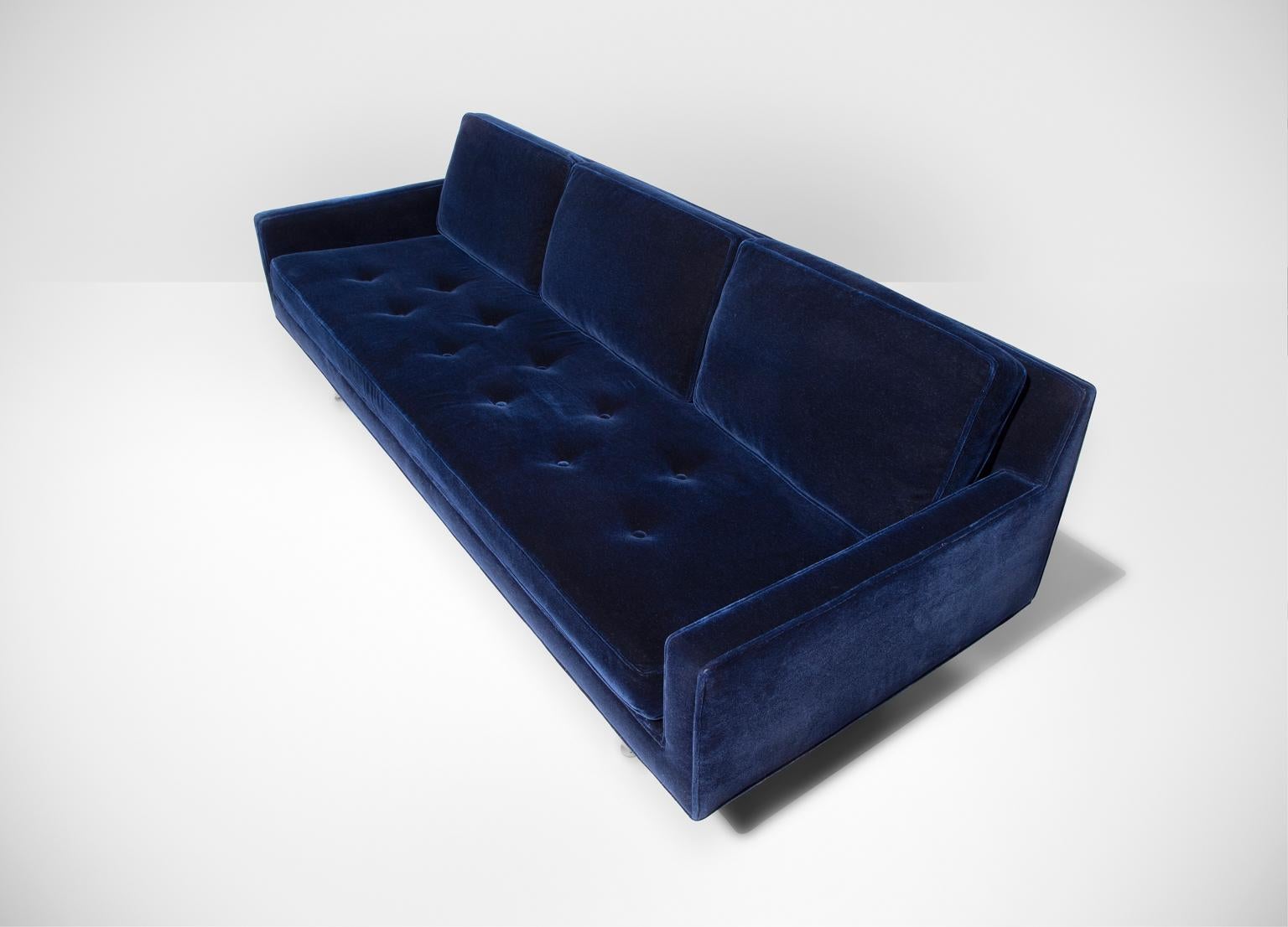 Dunbar Edward Wormley  Sofá de alpaca azul profundo Moderno de mediados de siglo Otro en venta