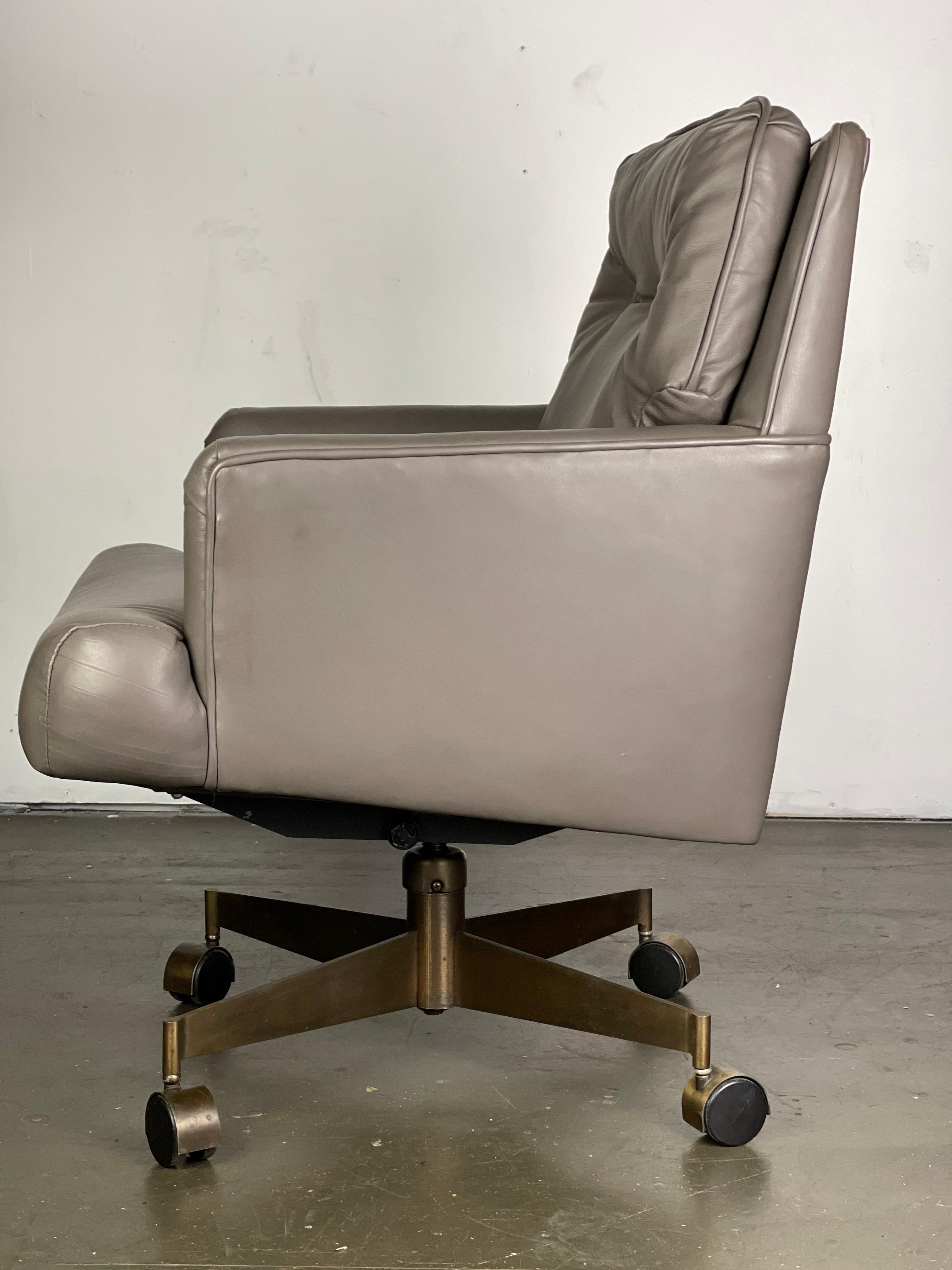 Dunbar Executive Desk Chair by Edward Wormley in Leather and Brass In Good Condition In Framingham, MA