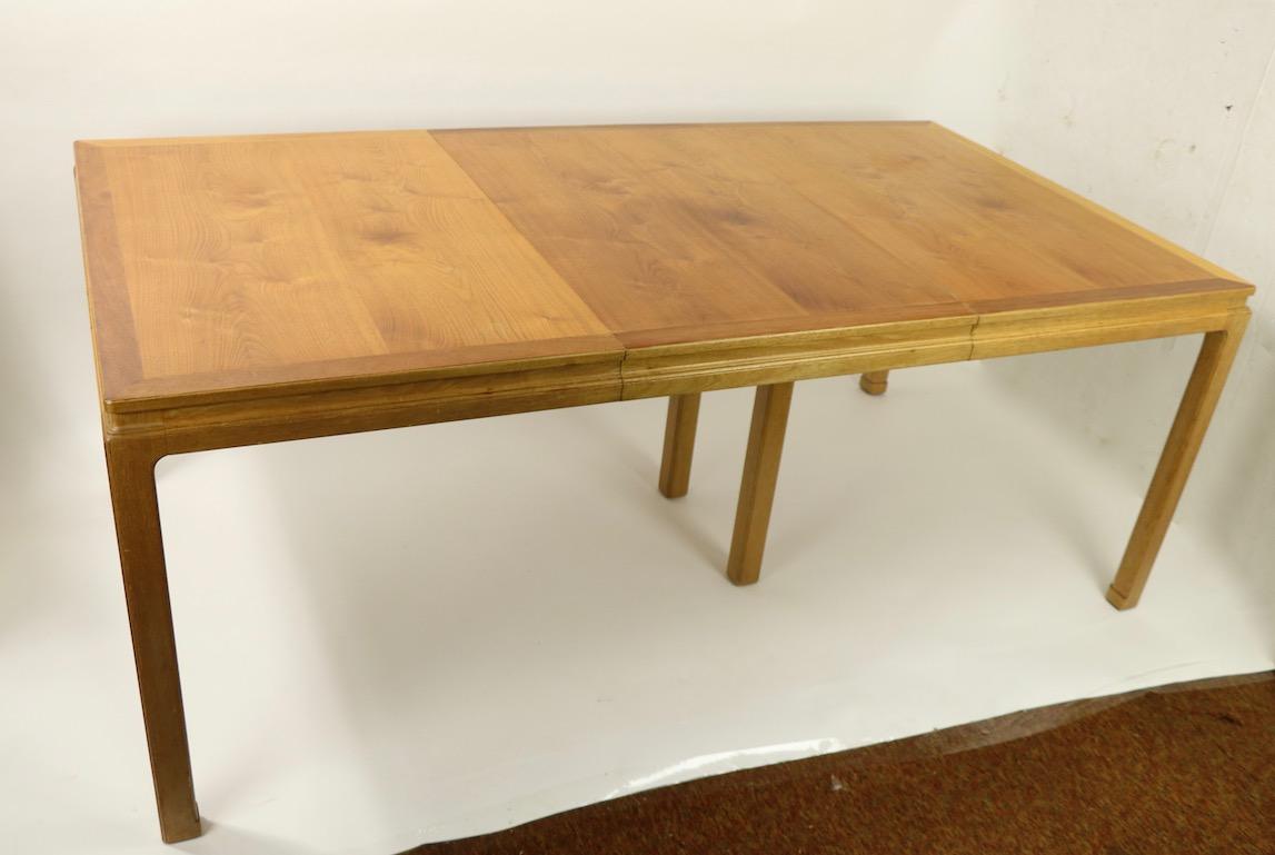 Mid-Century Modern Table de salle à manger à rallonge Dunbar de Wormley en vente