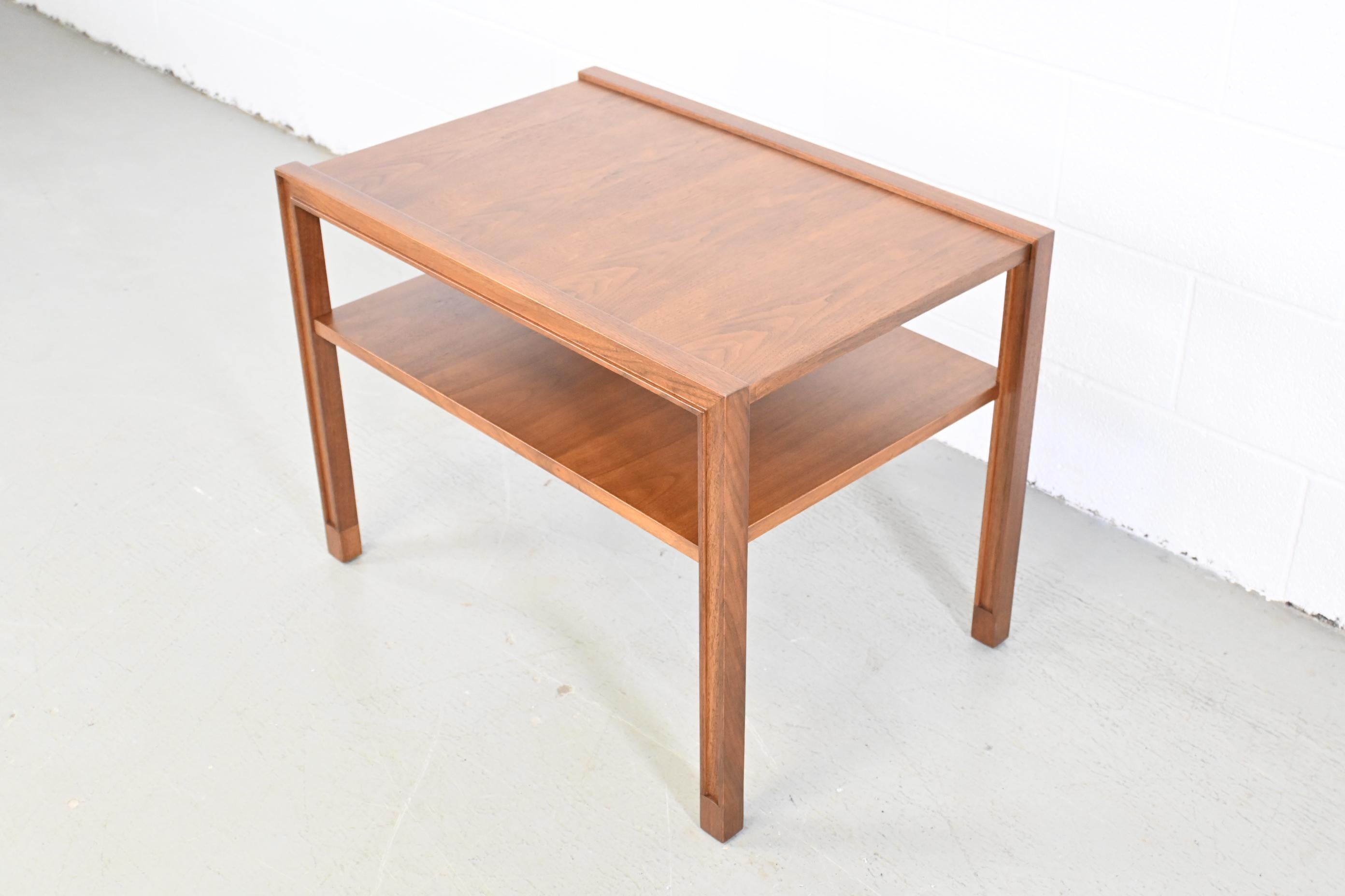 Dunbar Furniture Mid-Century Modern Walnut End Table 3