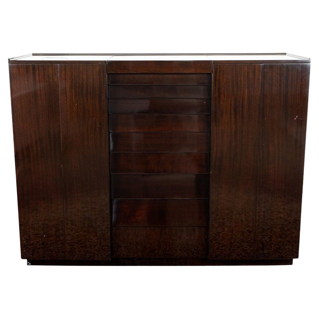 Dunbar Gentleman’s Chest from Wyeth For Sale