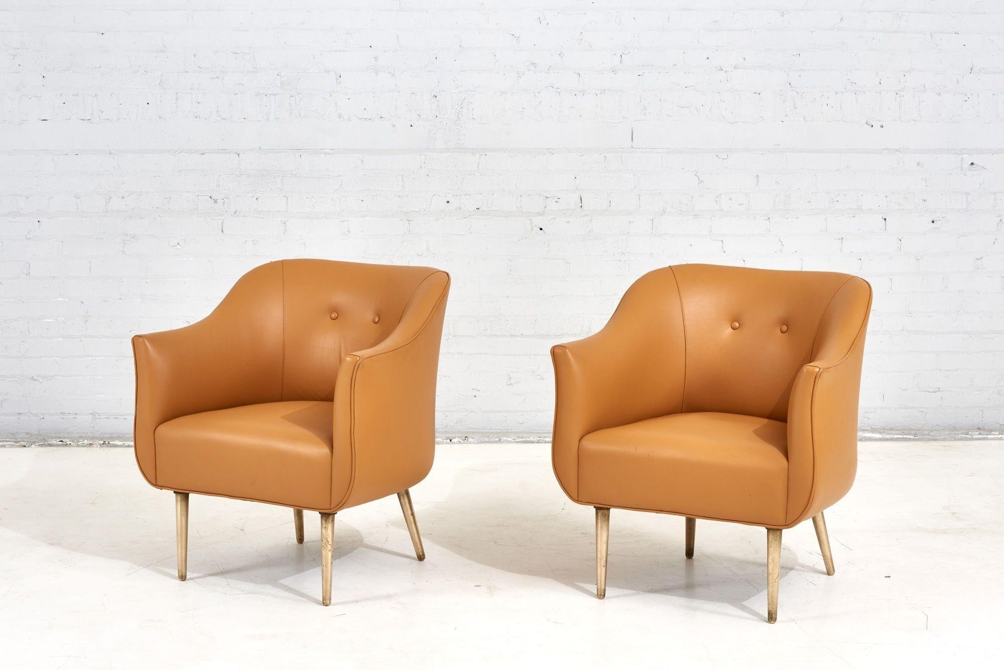 Dunbar Leather and Brass Lounge Chairs by Edward Wormley, 1960 (Moderne der Mitte des Jahrhunderts) im Angebot