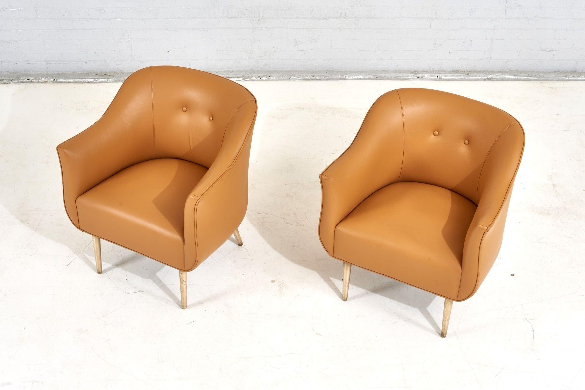 Dunbar Leather and Brass Lounge Chairs by Edward Wormley, 1960 (amerikanisch) im Angebot