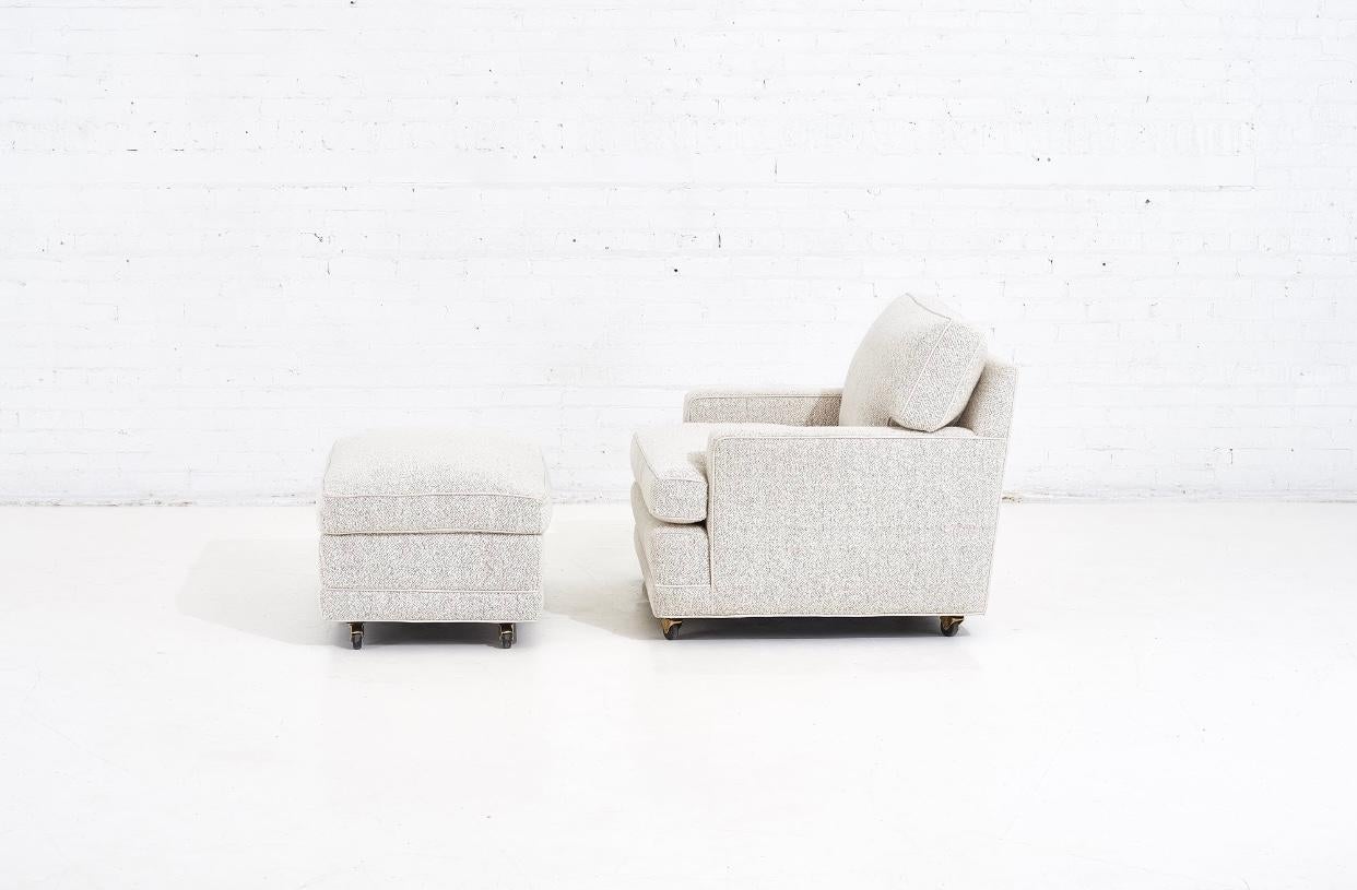 Dunbar Lounge Chair and Ottoman Upholstered in White Boucle, Edward Wormley In Excellent Condition In Chicago, IL