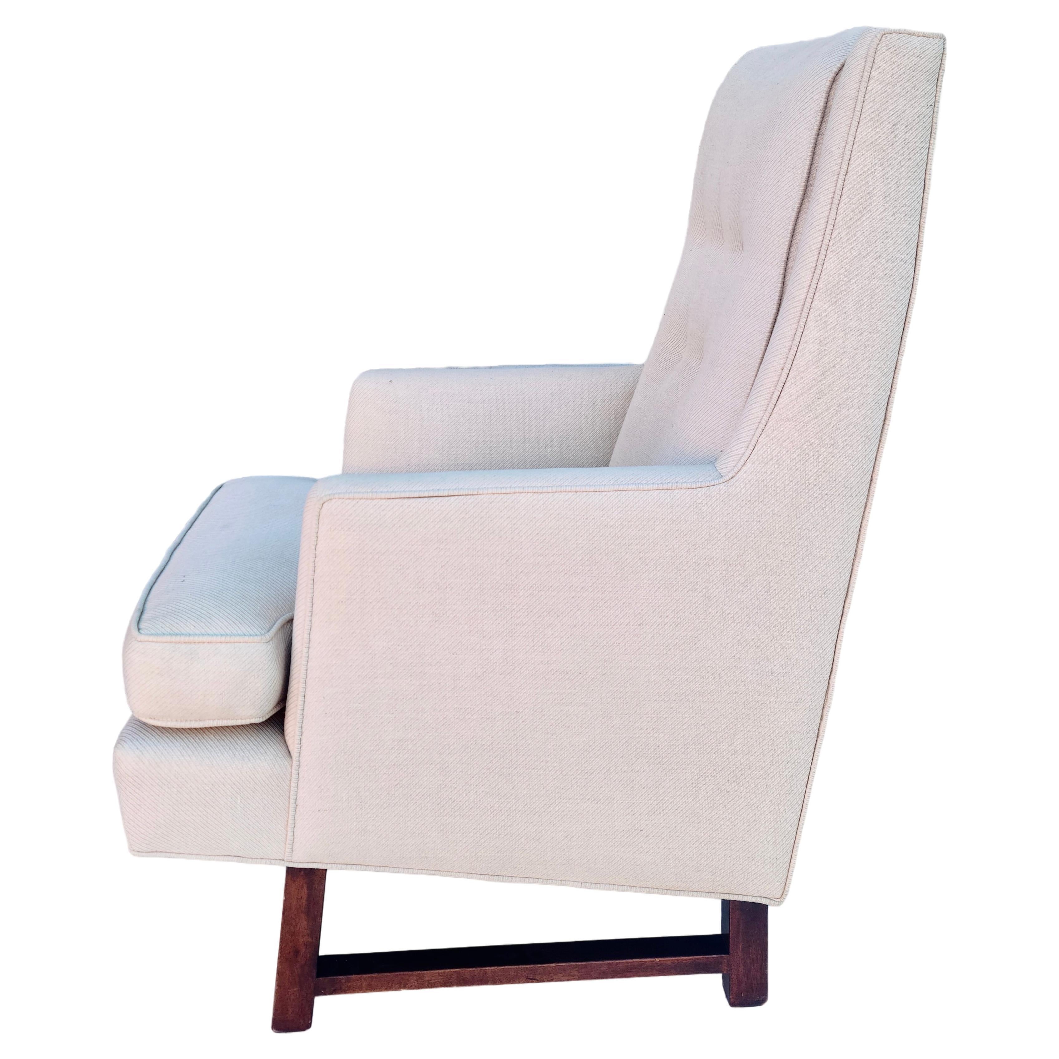 Dunbar Lounge Chair designed by Edward Wormley In Good Condition For Sale In Fraser, MI