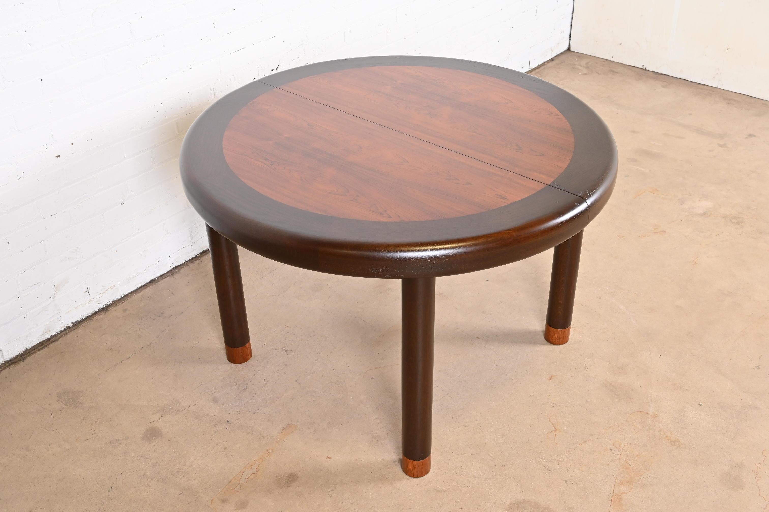 Dunbar Mid-Century Modern Rosewood Extension Dining Table, Newly Refinished For Sale 6