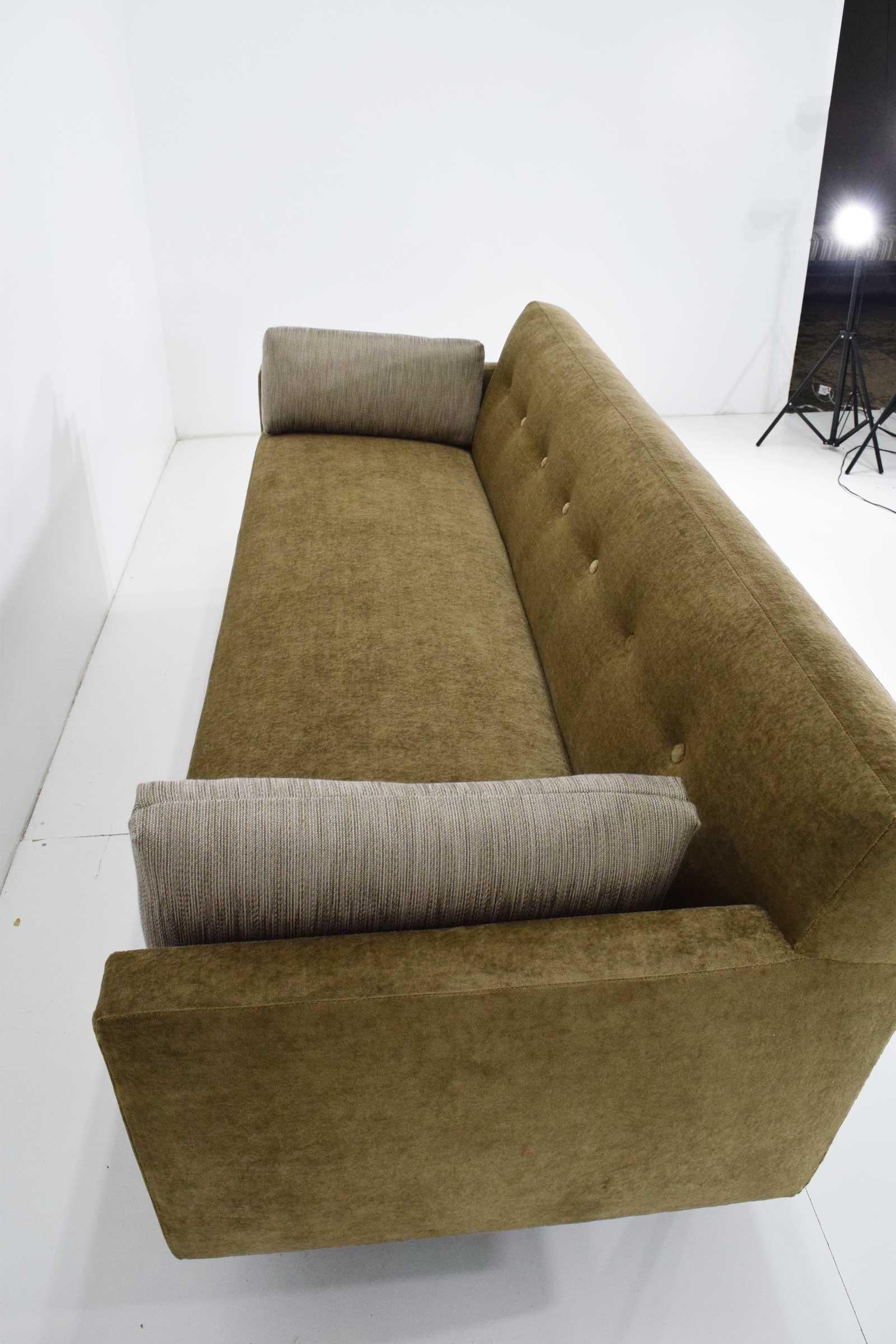 Upholstery Dunbar Model 5125 Sofa