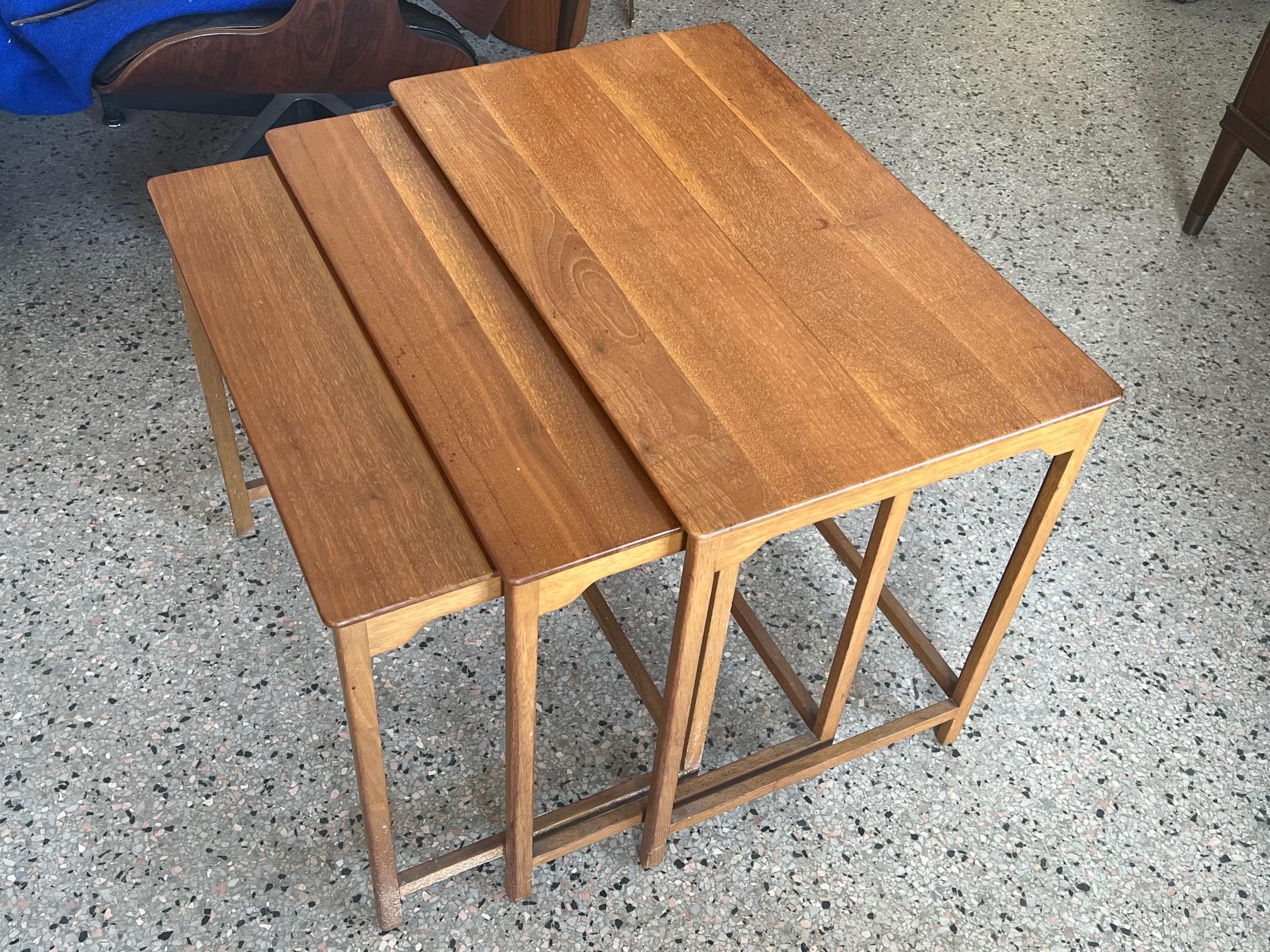 American Dunbar Nesting Tables in Sap Walnut For Sale