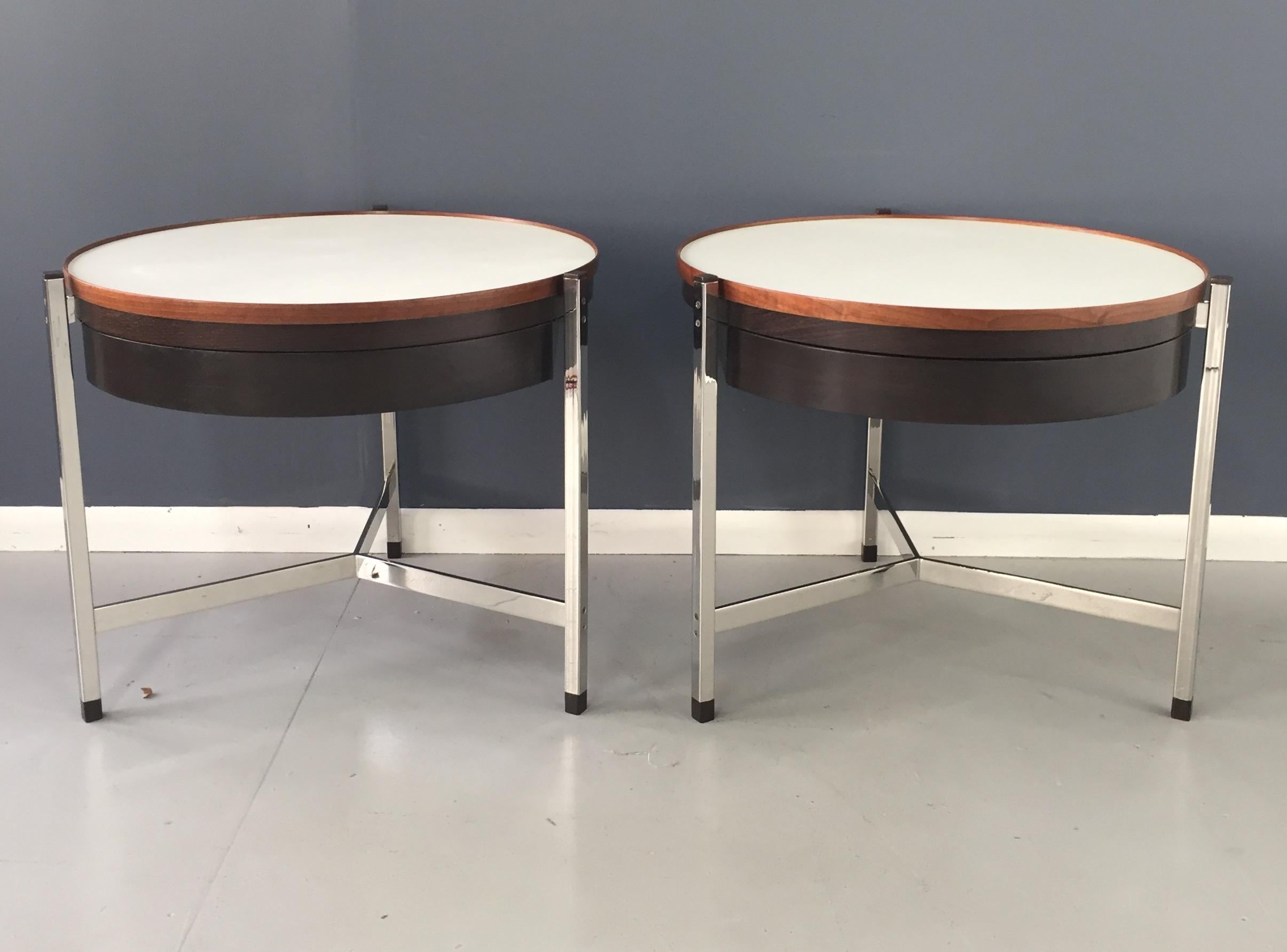 Dunbar Round Occasional Tables by Edward Wormley in Stainless Steel Midcentury For Sale 2