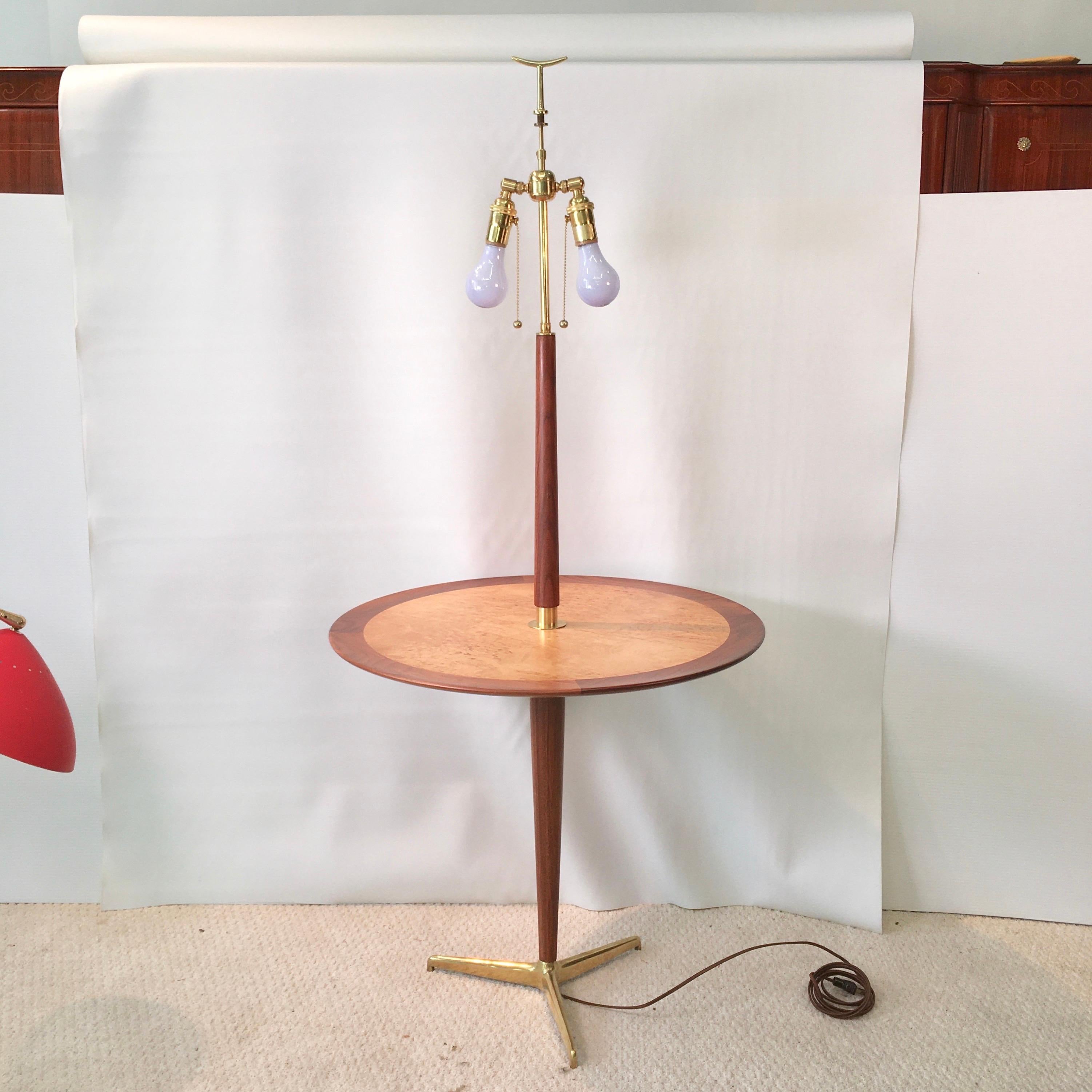 Dunbar Snack-Tisch-Stehlampe, Modell 4856, entworfen von Edward Wormley (amerikanisch) im Angebot
