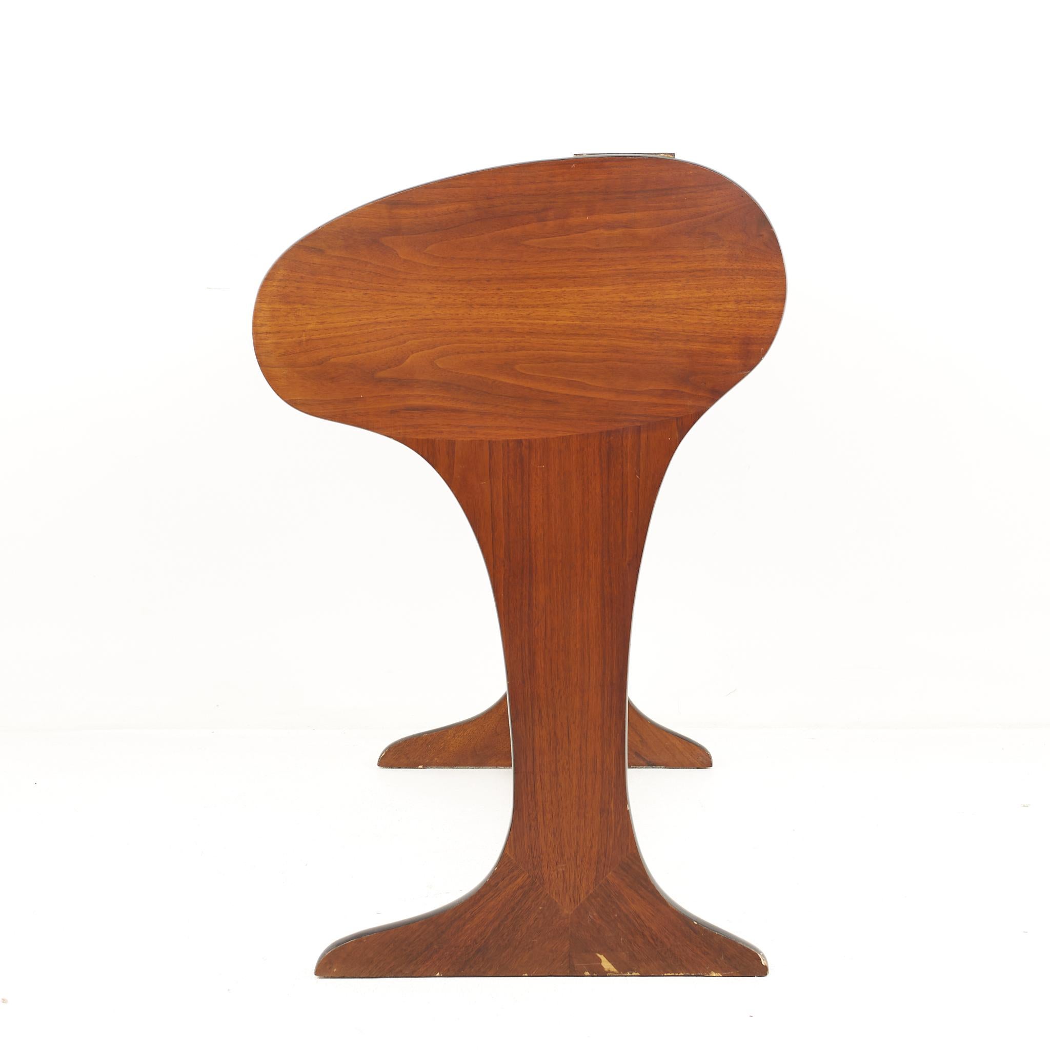 Dunbar Style Mid-Century Walnut Rolltop Desk 2