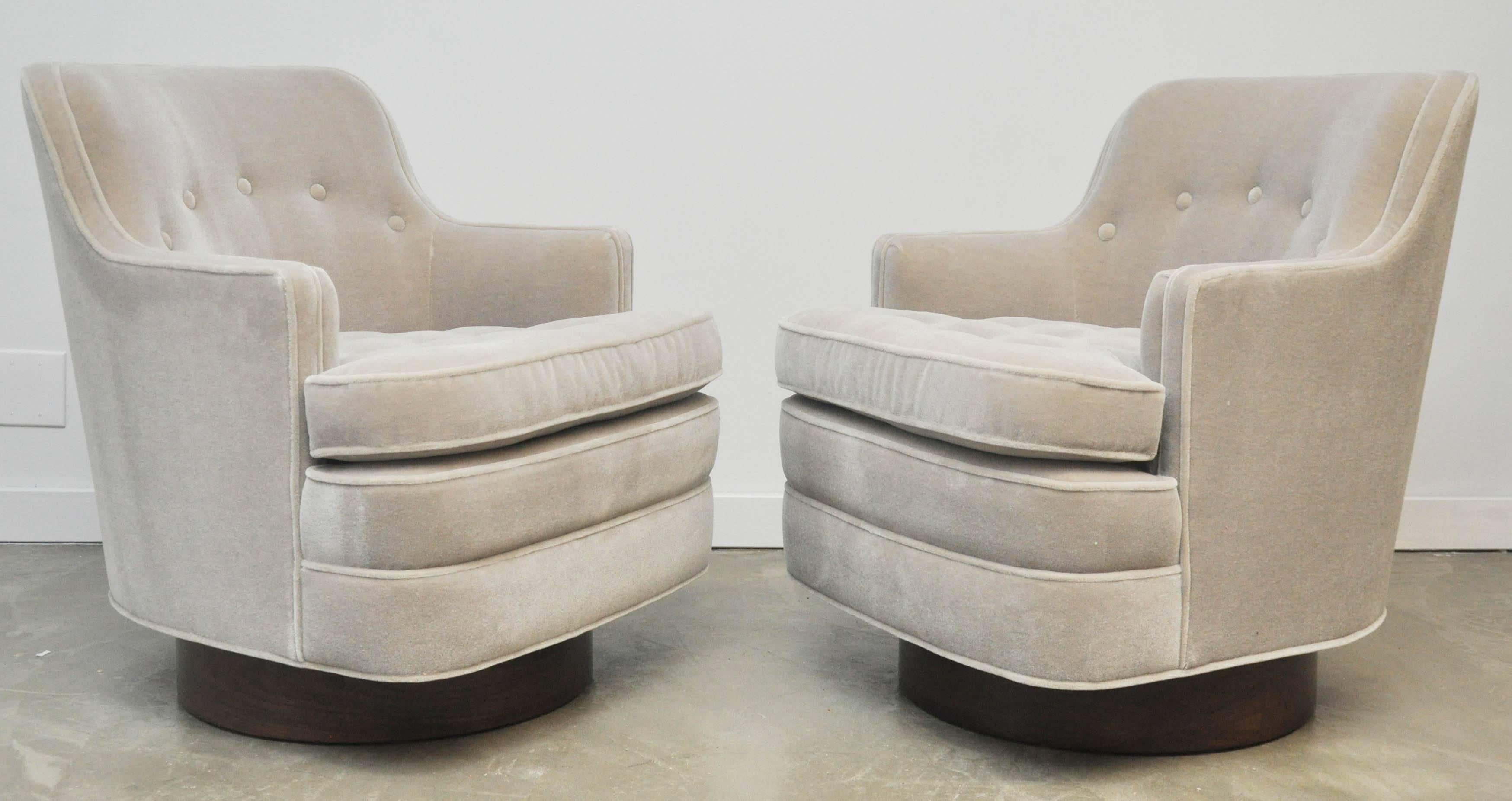 20th Century Dunbar Swivel Chairs by Edward Wormley