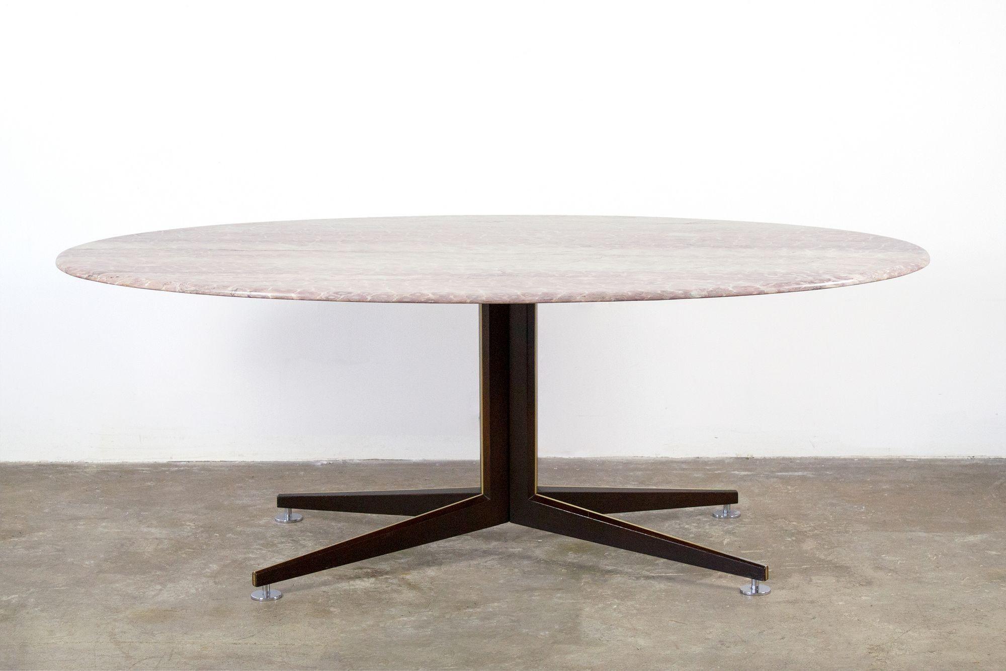 Mid-Century Modern Table de bureau Dunbar modèle 1123 avec plateau en marbre conçue par Edward Wormley en vente