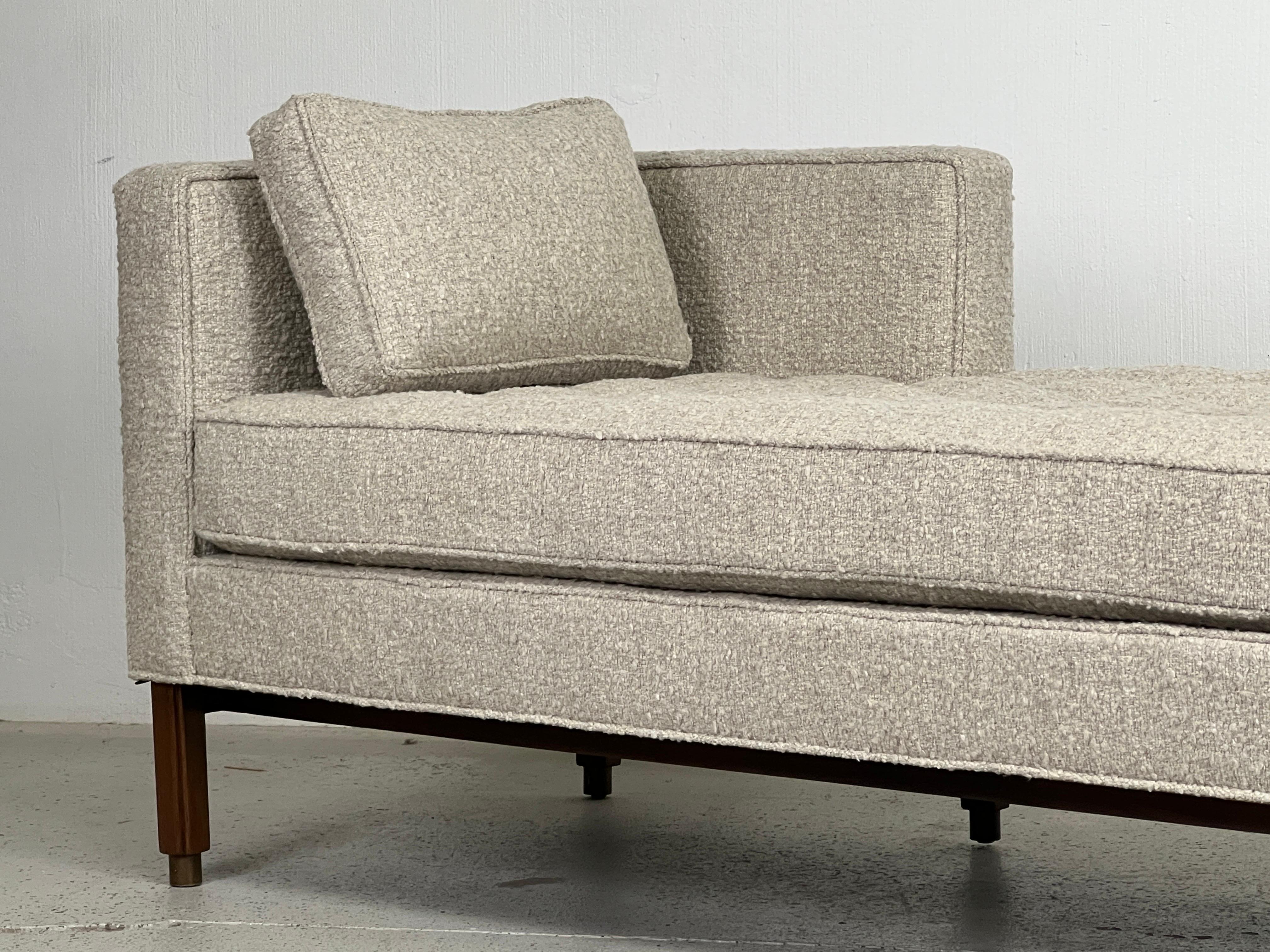 Dunbar Tete-a-Tete Sofa by Edward Wormley for Dunbar For Sale 3