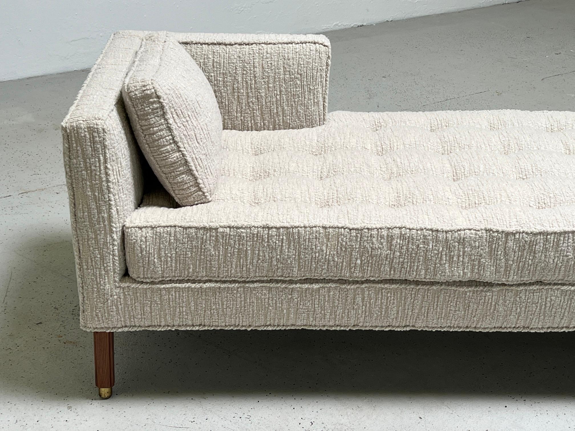 Dunbar Tete-a-Tete Sofa by Edward Wormley for Dunbar In Good Condition In Dallas, TX