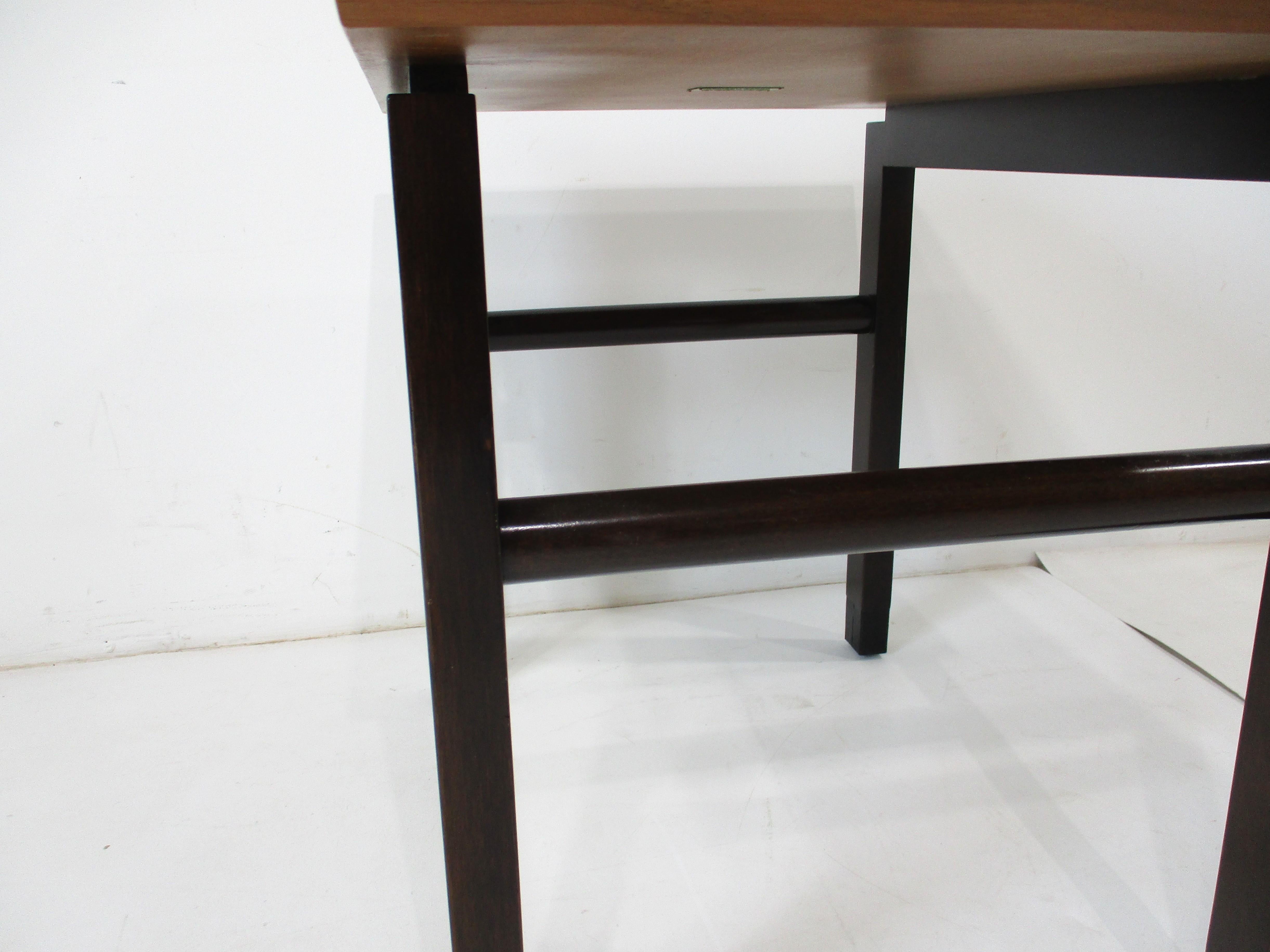 Dunbar Walnut Cantilever Topped End Table by Edward Wormley For Sale 7