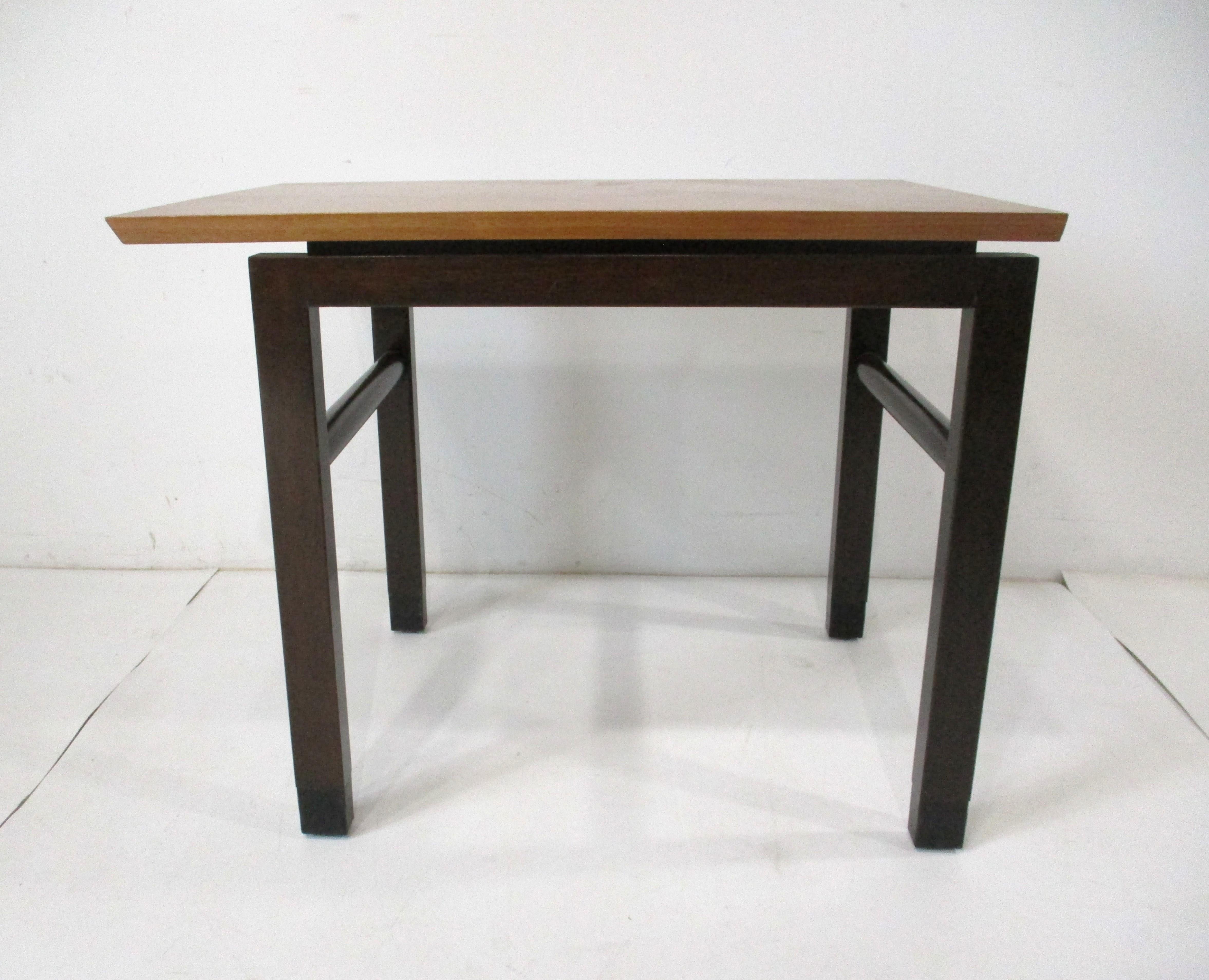 Dunbar Walnut Cantilever Topped End Table by Edward Wormley For Sale 2