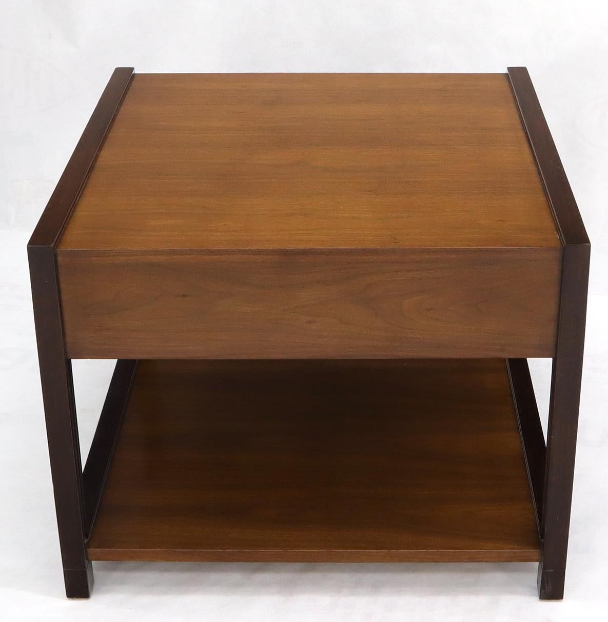 Dunbar Walnut Rectangle One Drawer End Side Table Stand in vendita 8