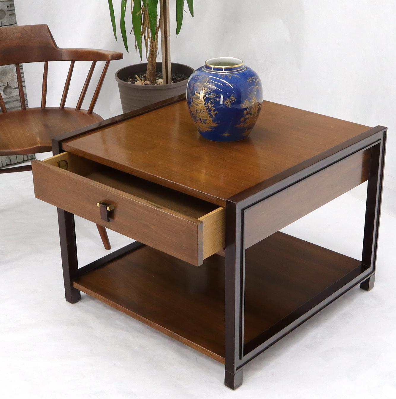 Mid-Century Modern rectangle to tier 1 drawer end table by Dunbar. Nice drop pull.