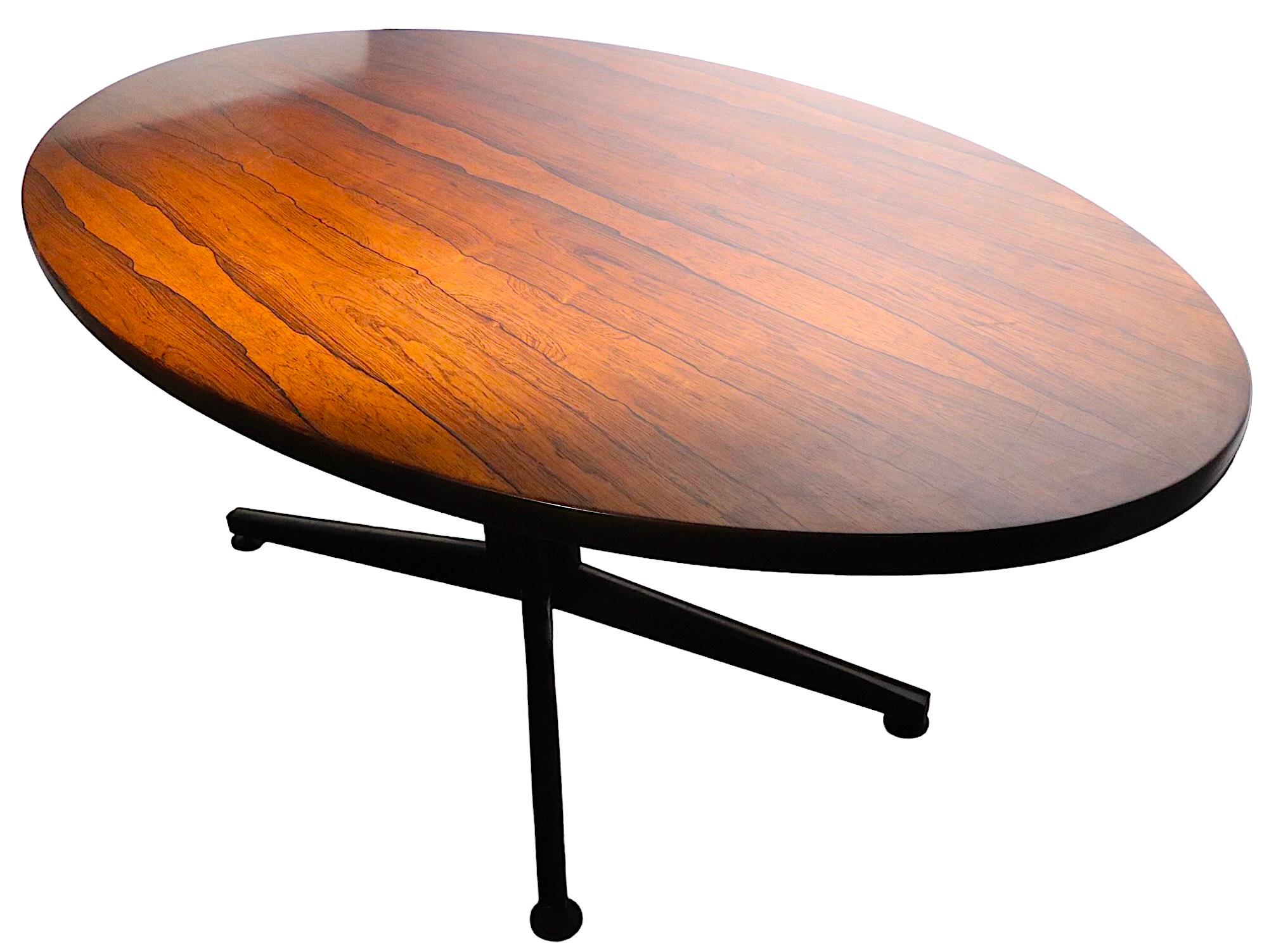 Dunbar Wormley  Table de salle à manger en bois de rose Modèle 936 C 1950/1960'' en vente 8
