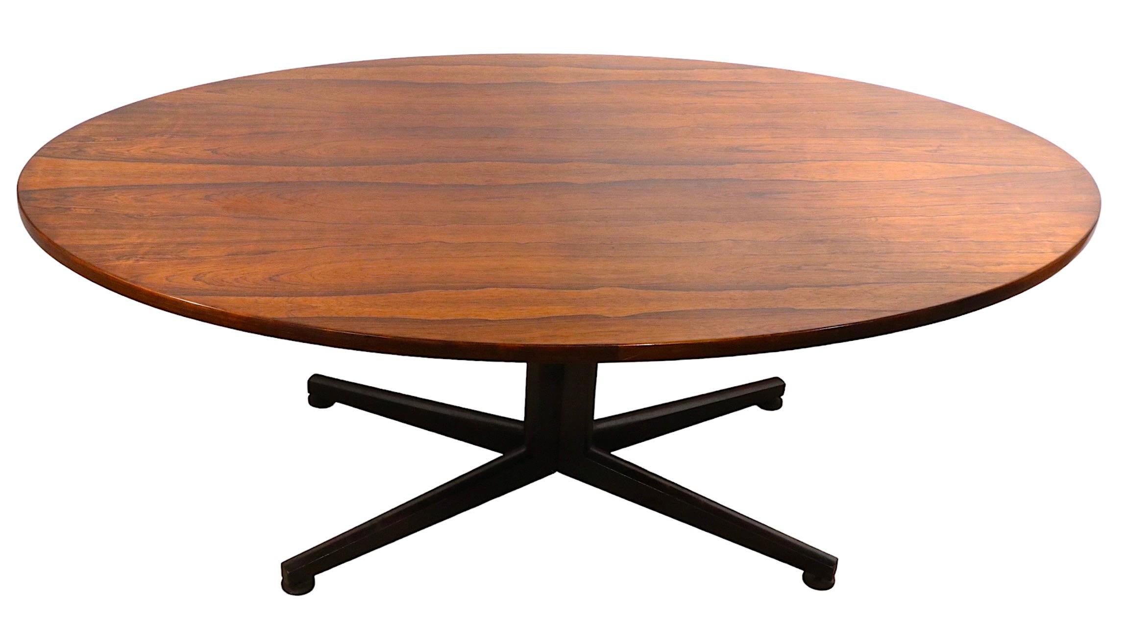 20th Century Dunbar Wormley Dining Table in Rosewood Model 936 C 1950/1960's For Sale