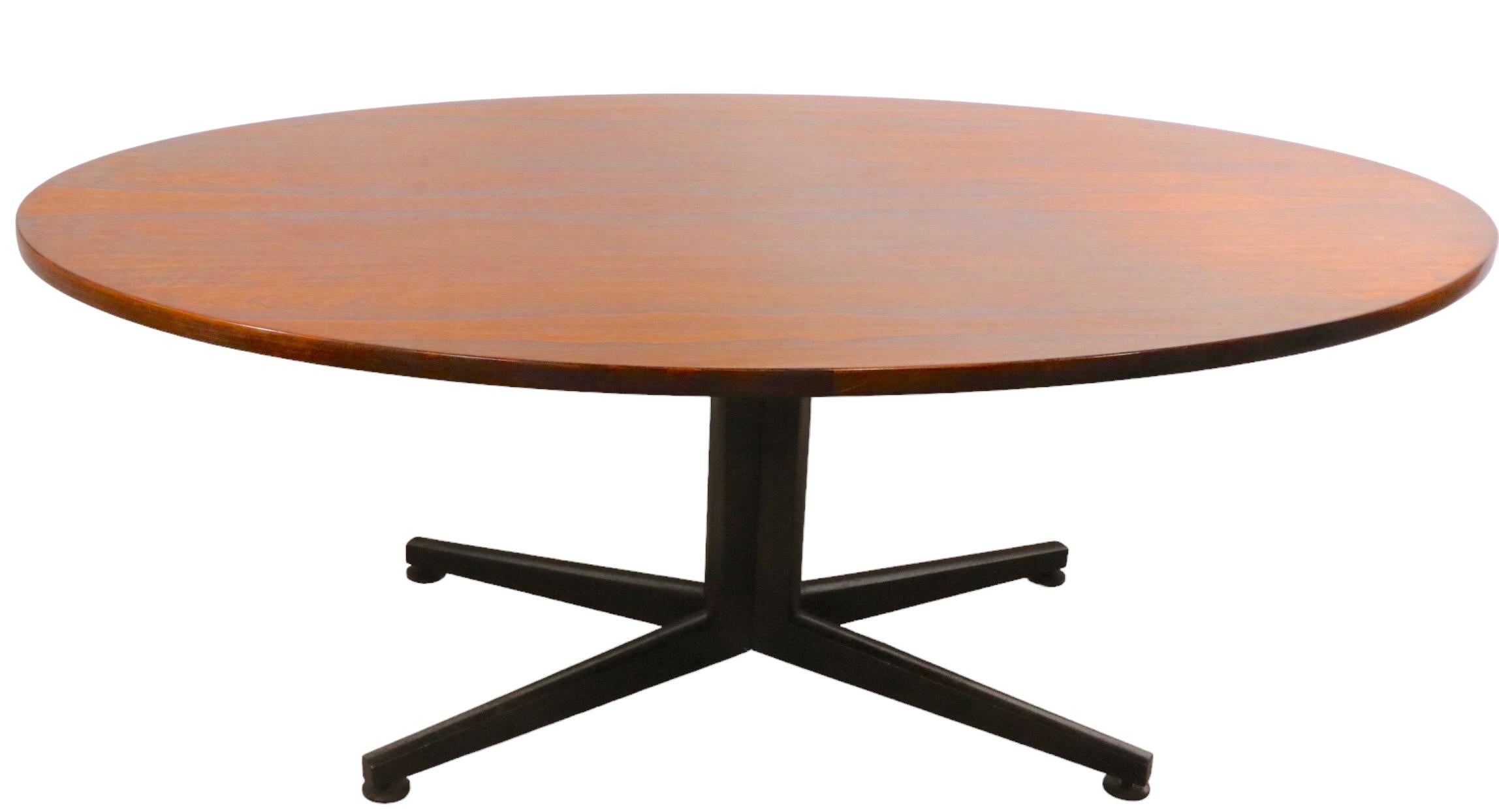 Dunbar Wormley Dining Table in Rosewood Model 936 C 1950/1960's For Sale 1