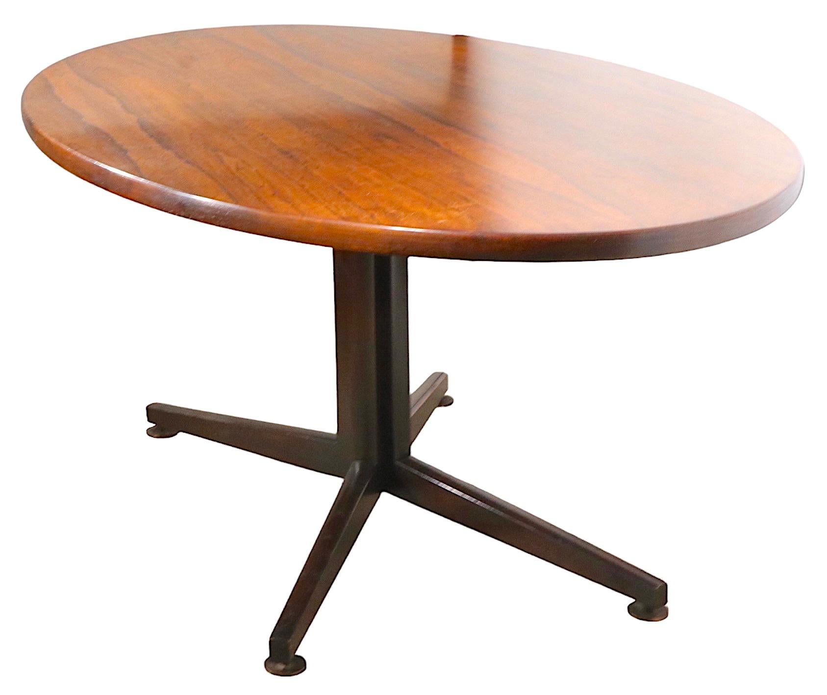 Dunbar Wormley Dining Table in Rosewood Model 936 C 1950/1960's For Sale 3