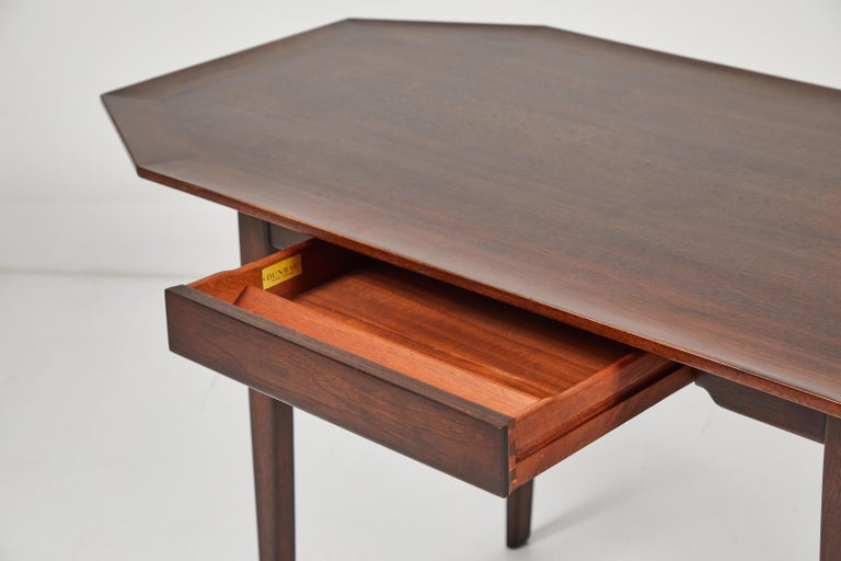 Dunbar Writing Desk Designed by Edward Wormley In Good Condition For Sale In Palm Desert, CA