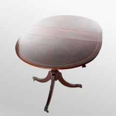 Duncan Phyfe Flame Mahogany Banded Double Pedestal Dining Table & Leaves 20th C