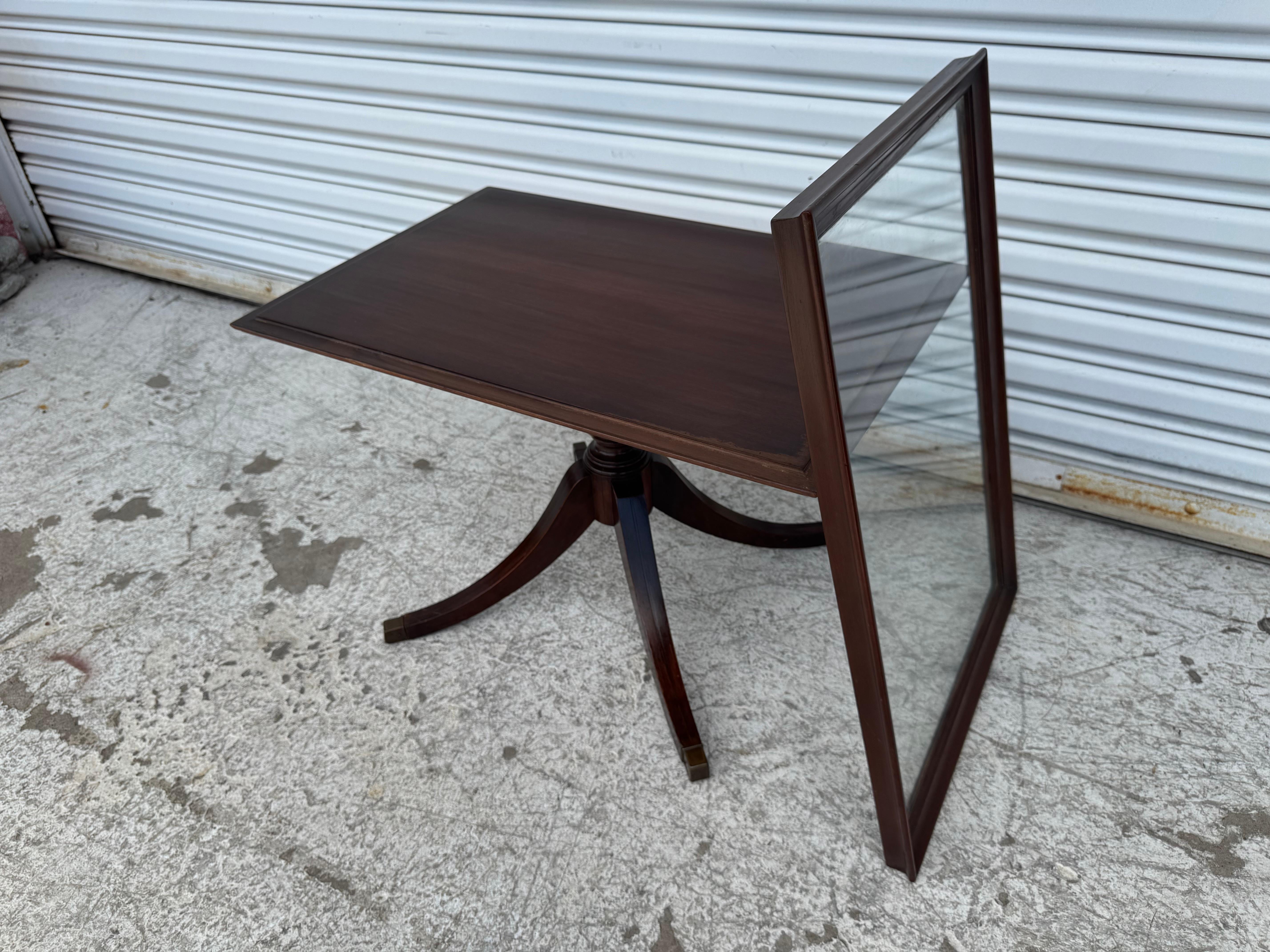 Américain Table d'appoint à piédestal en acajou de Duncan Phyfe en vente