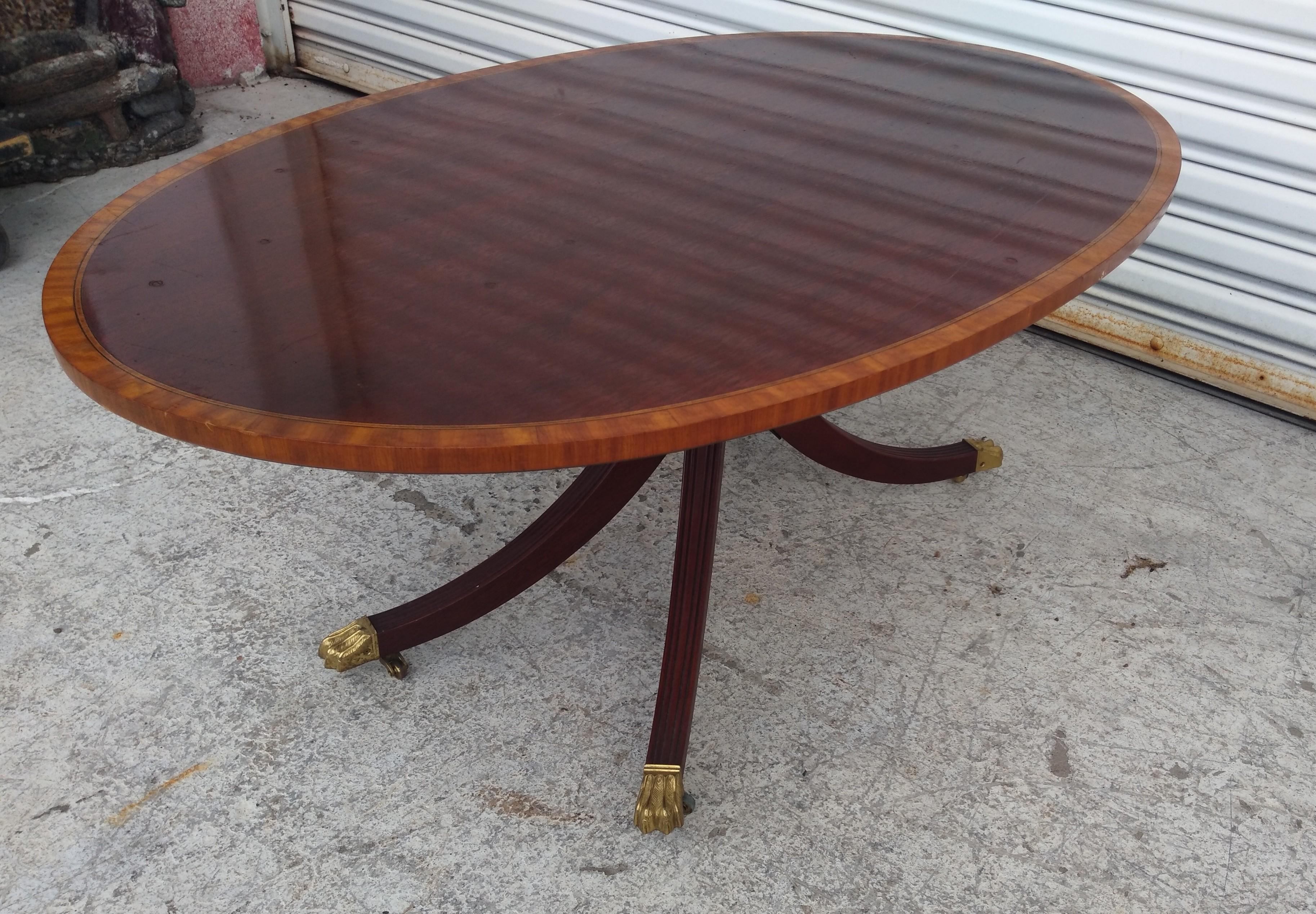 duncan phyfe oval coffee table