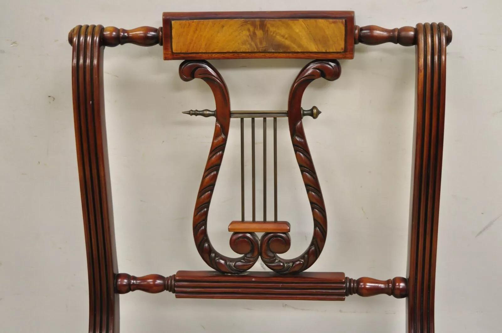 Duncan Phyfe Regency Empire Style Carved Mahogany Brass Lyre Window Bench In Good Condition For Sale In Philadelphia, PA