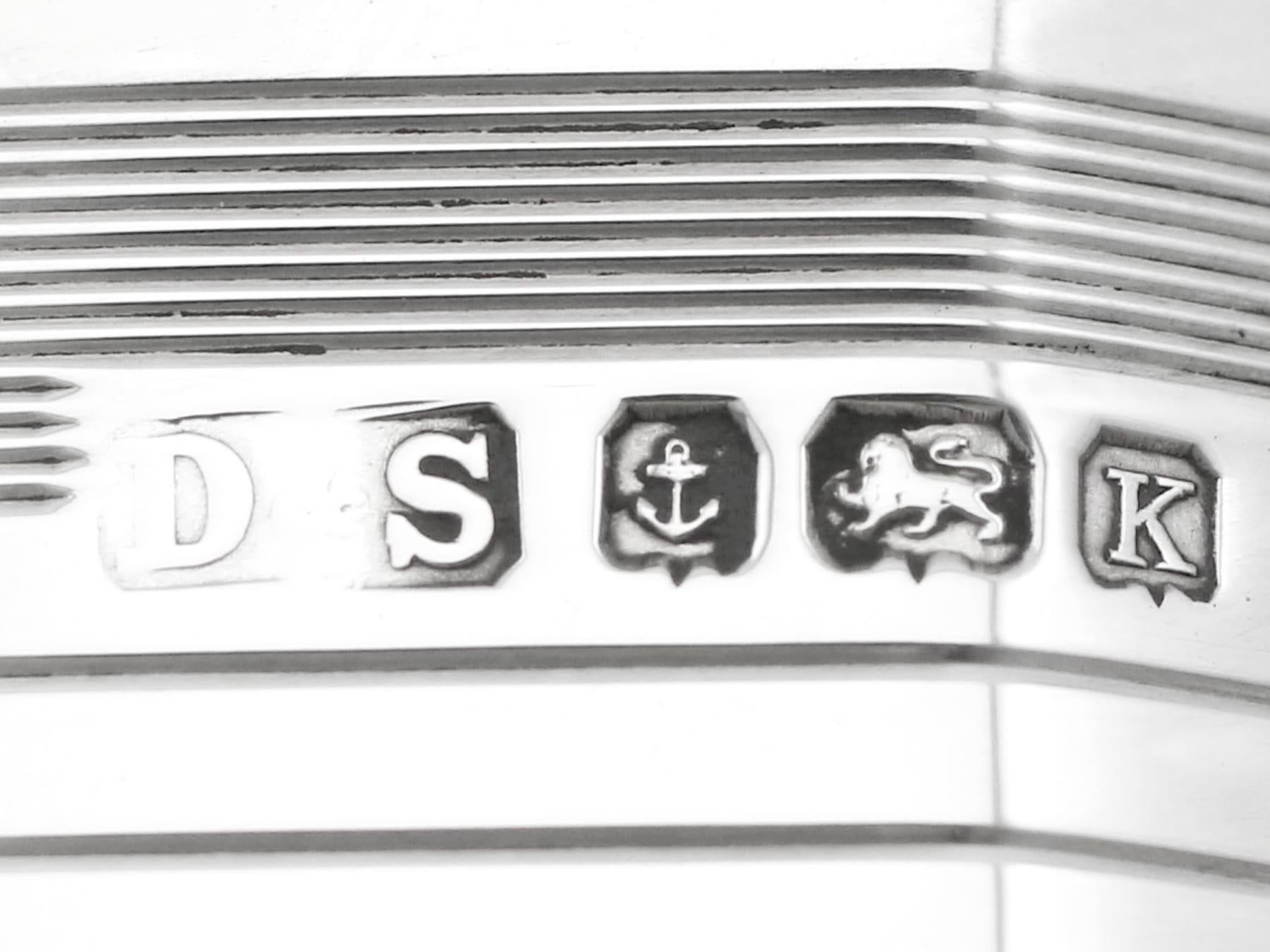 Duncan & Scobbie Antique Boxed Sterling Silver Napkin Rings For Sale 5