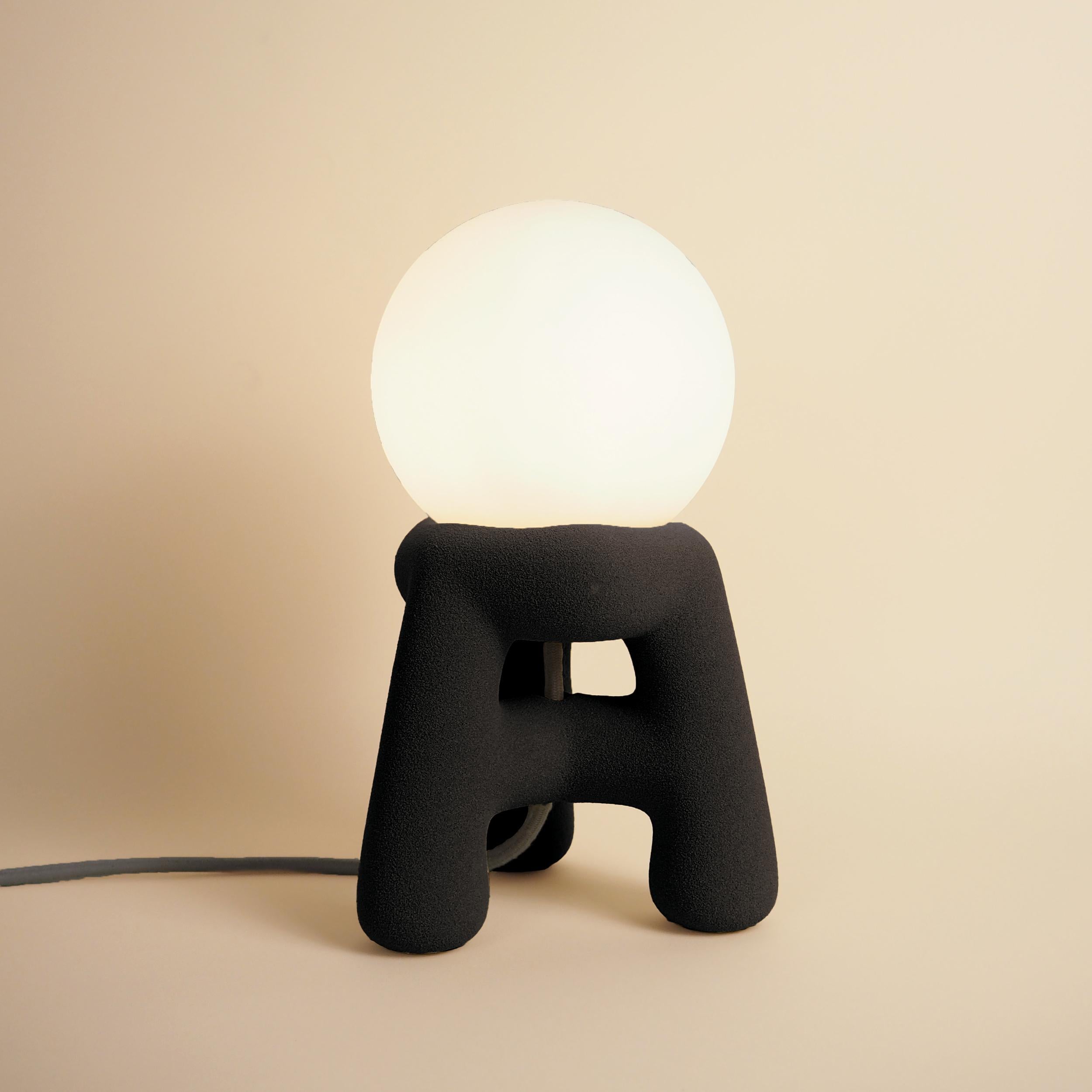 Other Spherical Top, Organic Three-Legged Base Quartz Sand Table Lamp by Luis Gimeno For Sale