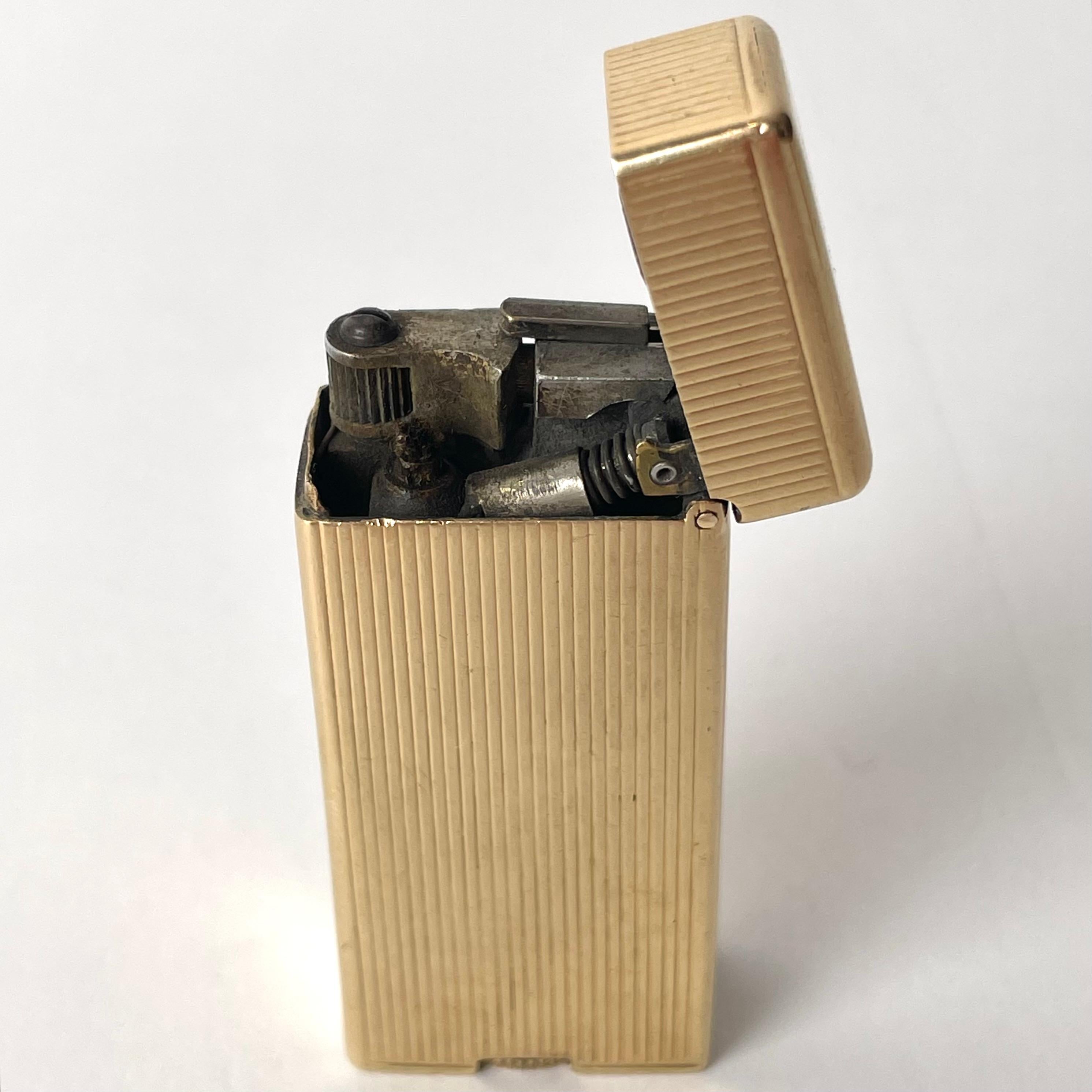Dunhill 14 Carat Gold Cigarette Gasoline Lighter from 1940s-1950s 2