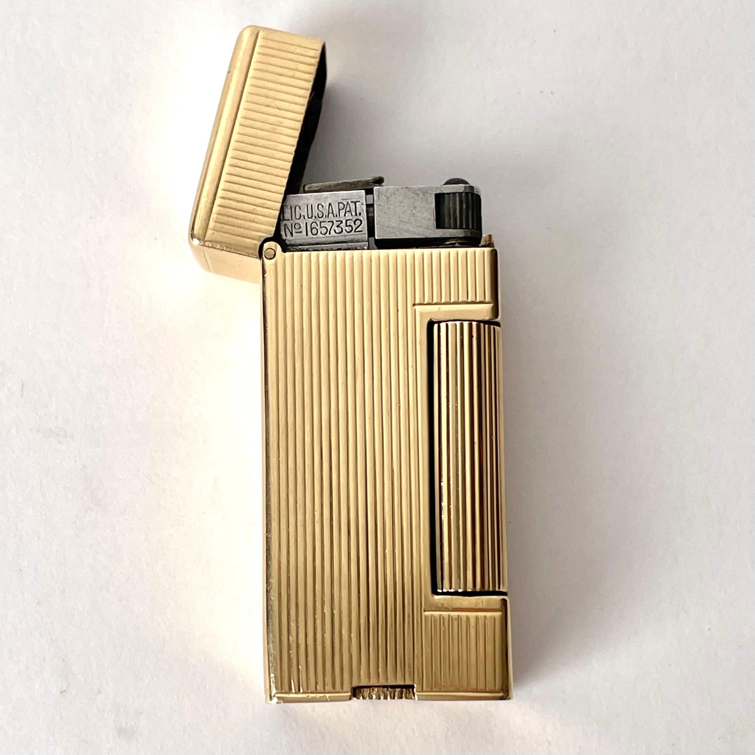 Dunhill 14 Carat Gold Cigarette Gasoline Lighter from 1940s-1950s 3