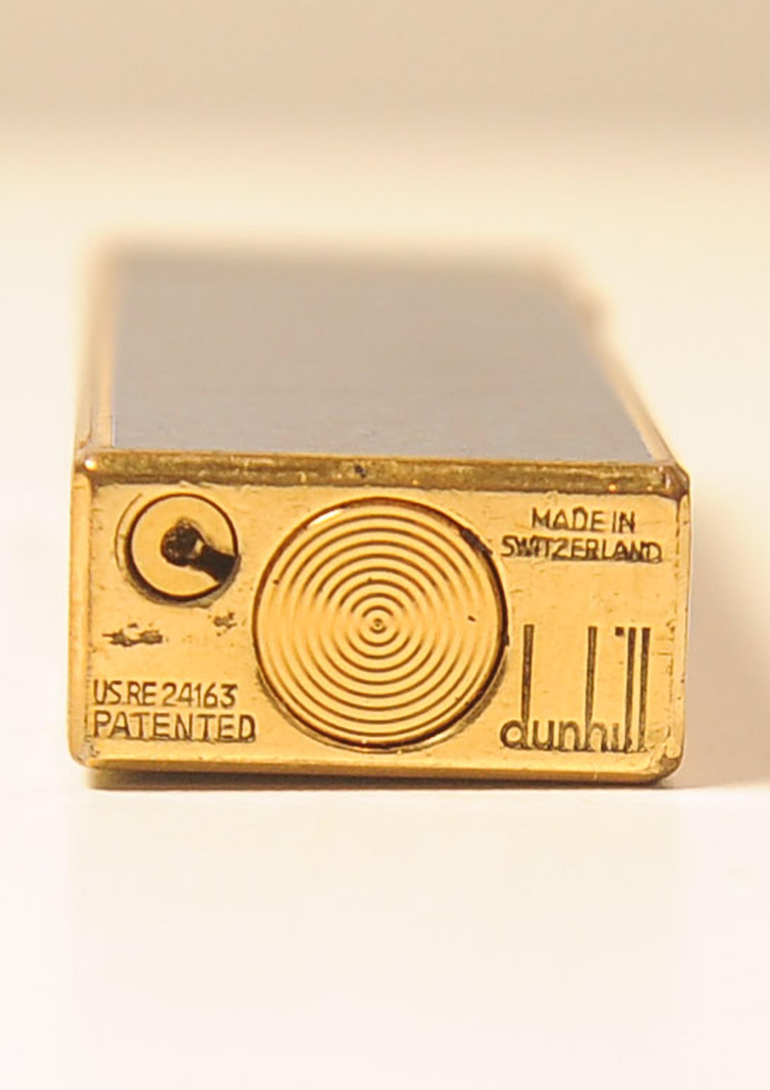 Dunhill Mechero Rollagas Lacado en Mármol Azul Chapado en Oro de 18 ct En Caja y Con Mantenimiento en venta 11