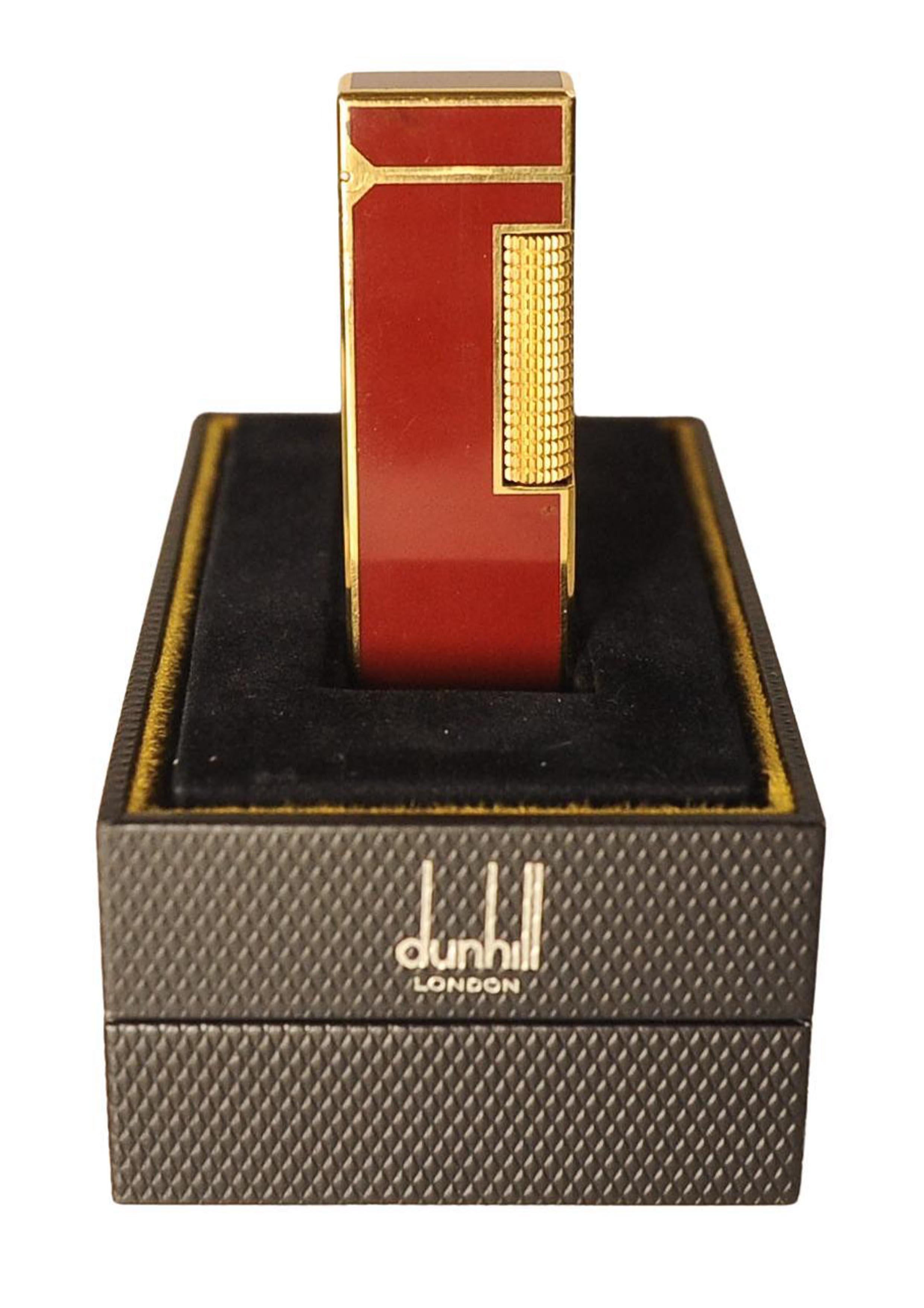 Suisse Dunhill 18ct Gold Plated Red Lacquered Rollagas Classic Lighter Boxed & Serviced en vente