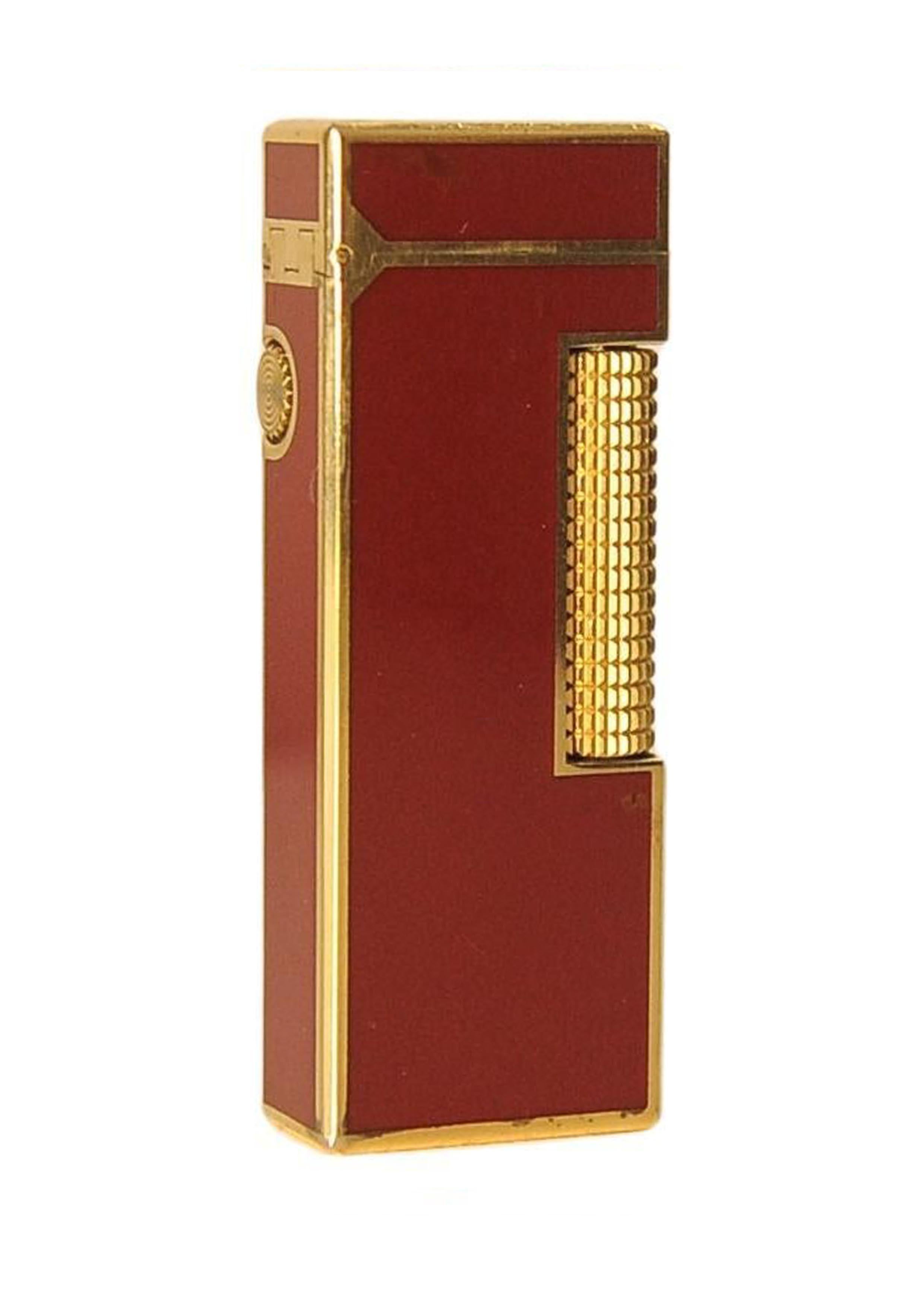 Plaqué or Dunhill 18ct Gold Plated Red Lacquered Rollagas Classic Lighter Boxed & Serviced en vente