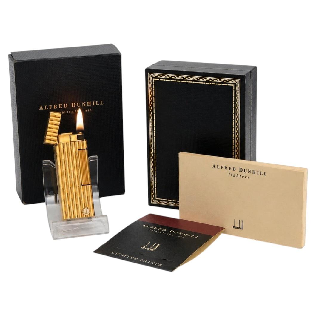 Dunhill Encendedor De Bolsillo Y Caja De Rollagas Efecto Corteza Chapado En Oro 18ct en venta